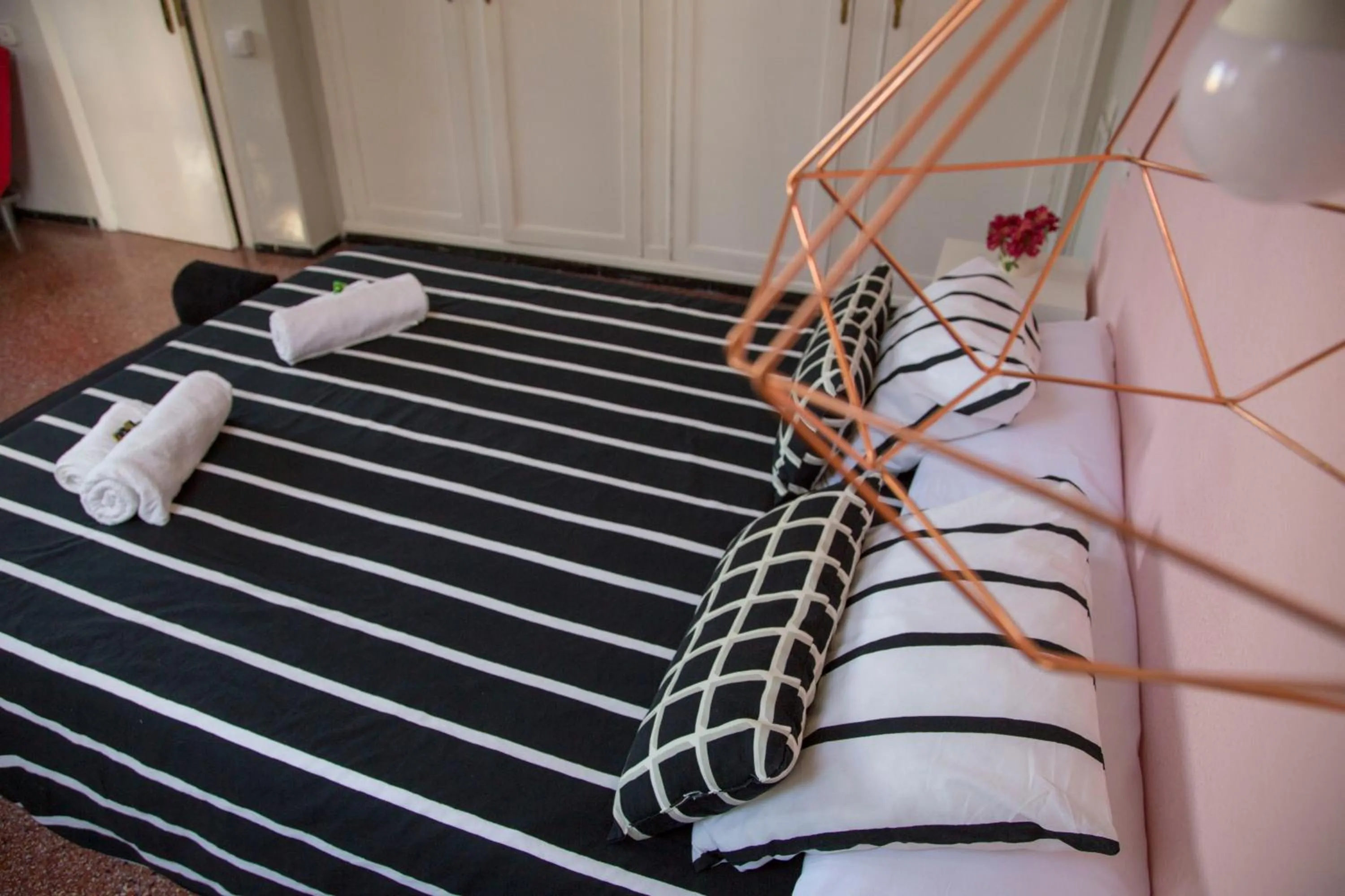 Photo of the whole room, Bed in Casa Kilig