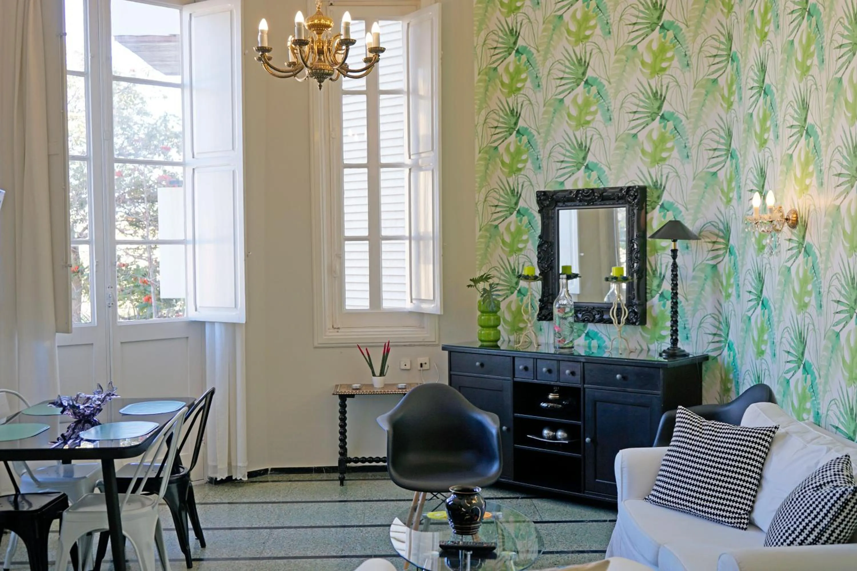 Communal lounge/ TV room in Casa Kilig