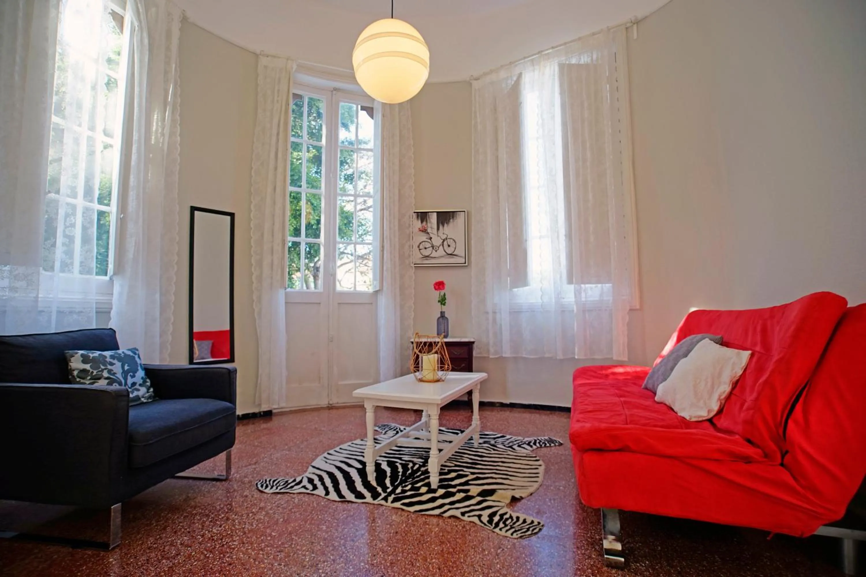 Photo of the whole room in Casa Kilig