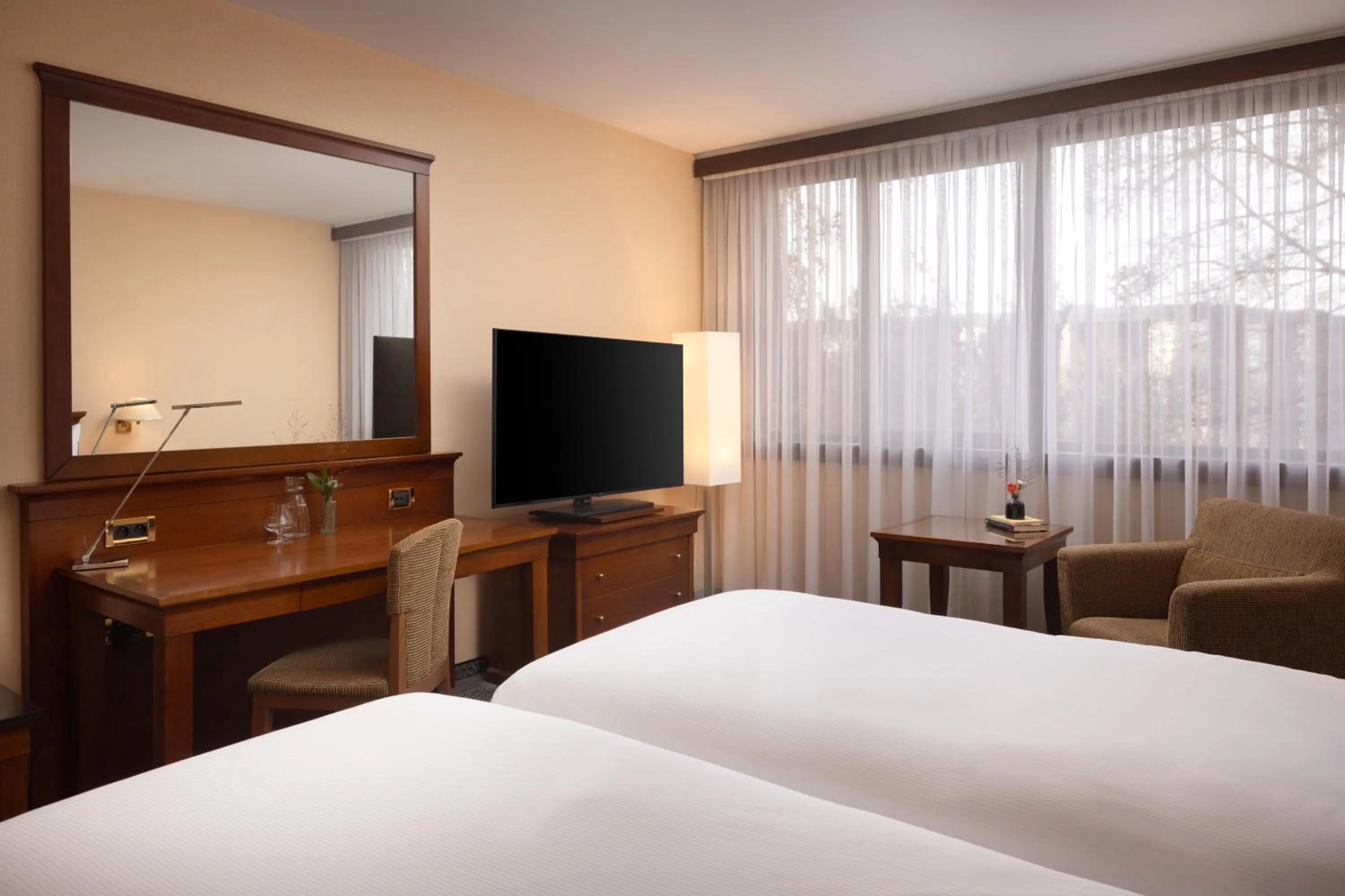 Bedroom, Bed in Hilton Strasbourg