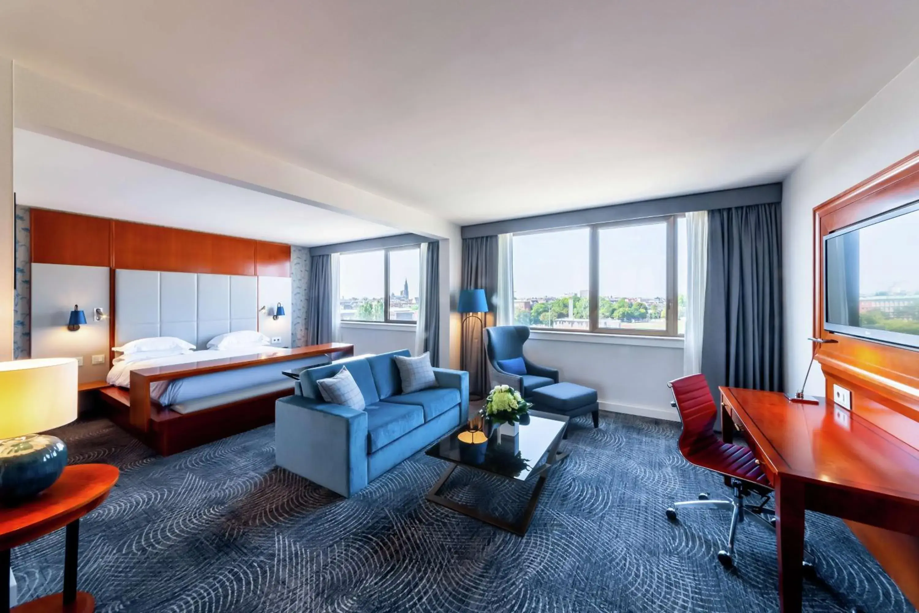 Bedroom, Bed in Hilton Strasbourg Bedroom, Bed in Hilton Strasbourg