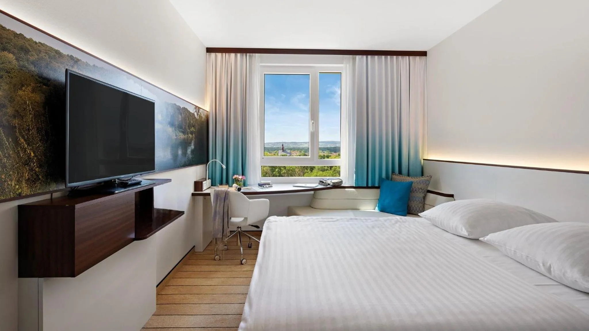 Photo of the whole room, Bed in Hey Lou Hotel Frankfurt Airport