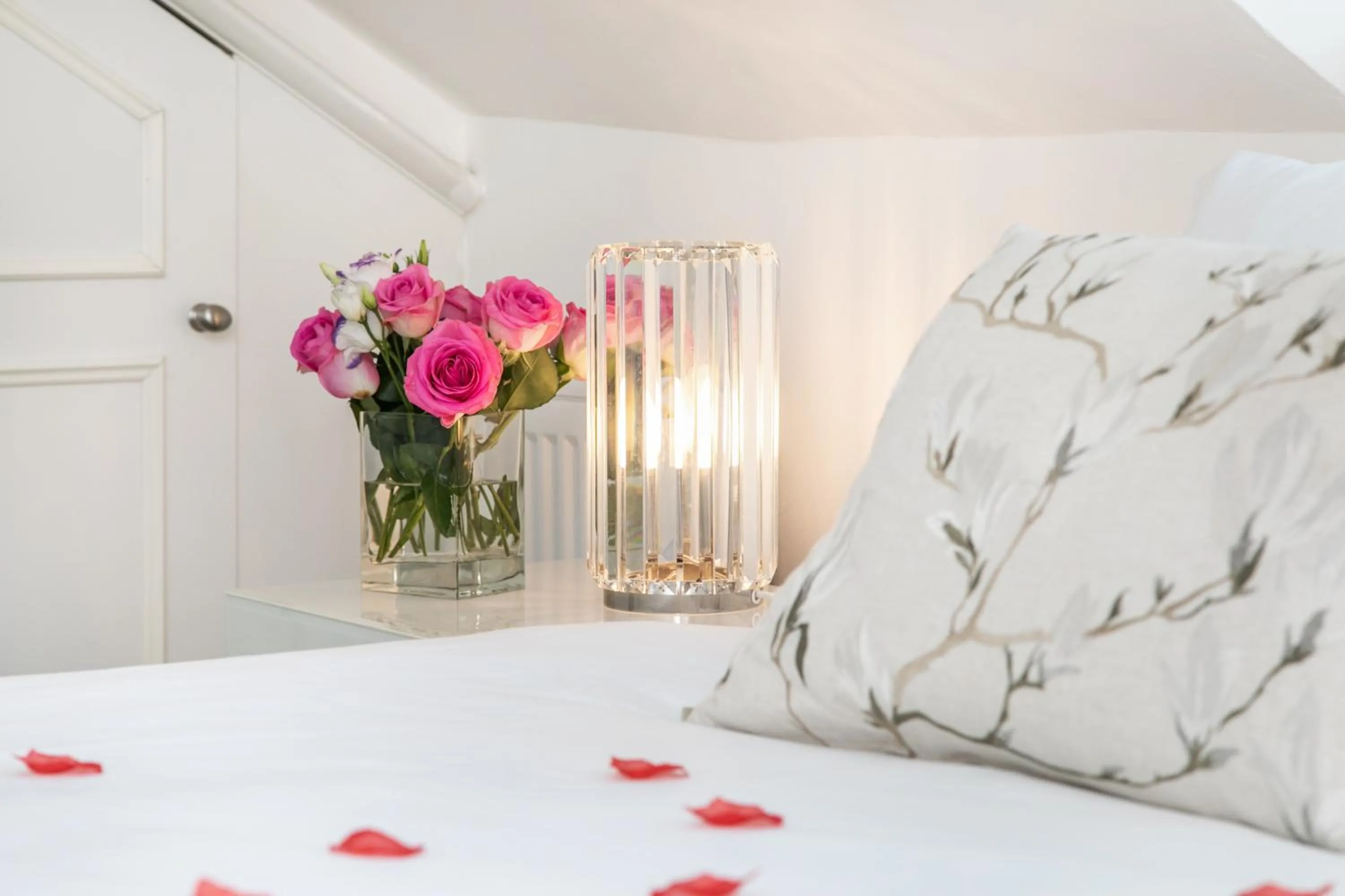 Bedroom, Bed in The Sky Penthouse