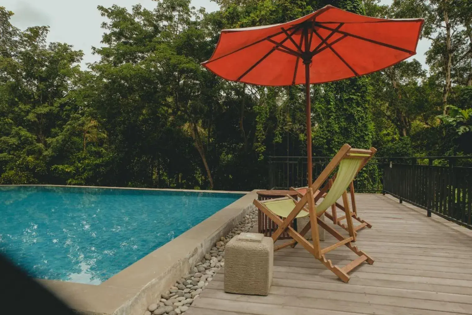 Swimming pool in Sekar Arum Riverside Resort in Canggu Swimming pool in Sekar Arum Riverside Resort in Canggu