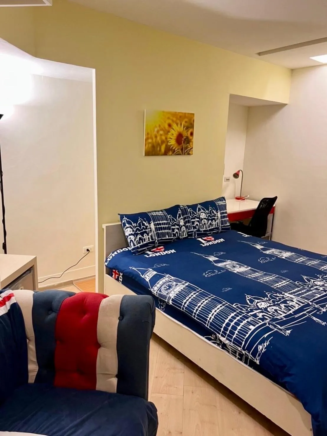 Bed in Zhongshan 19