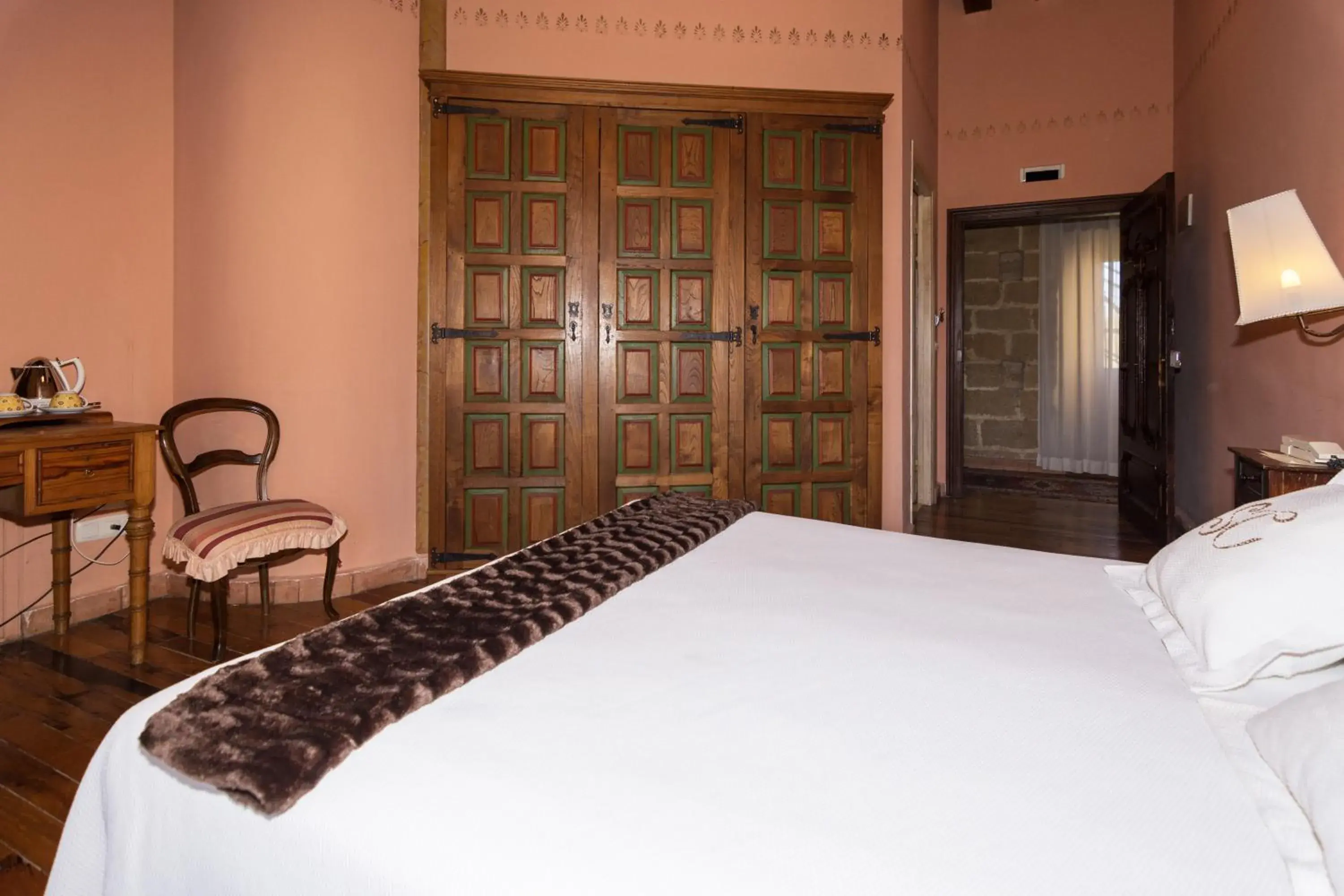 Double Room in Hospedería Señorío de Casalarreina Double Room in Hospedería Señorío de Casalarreina