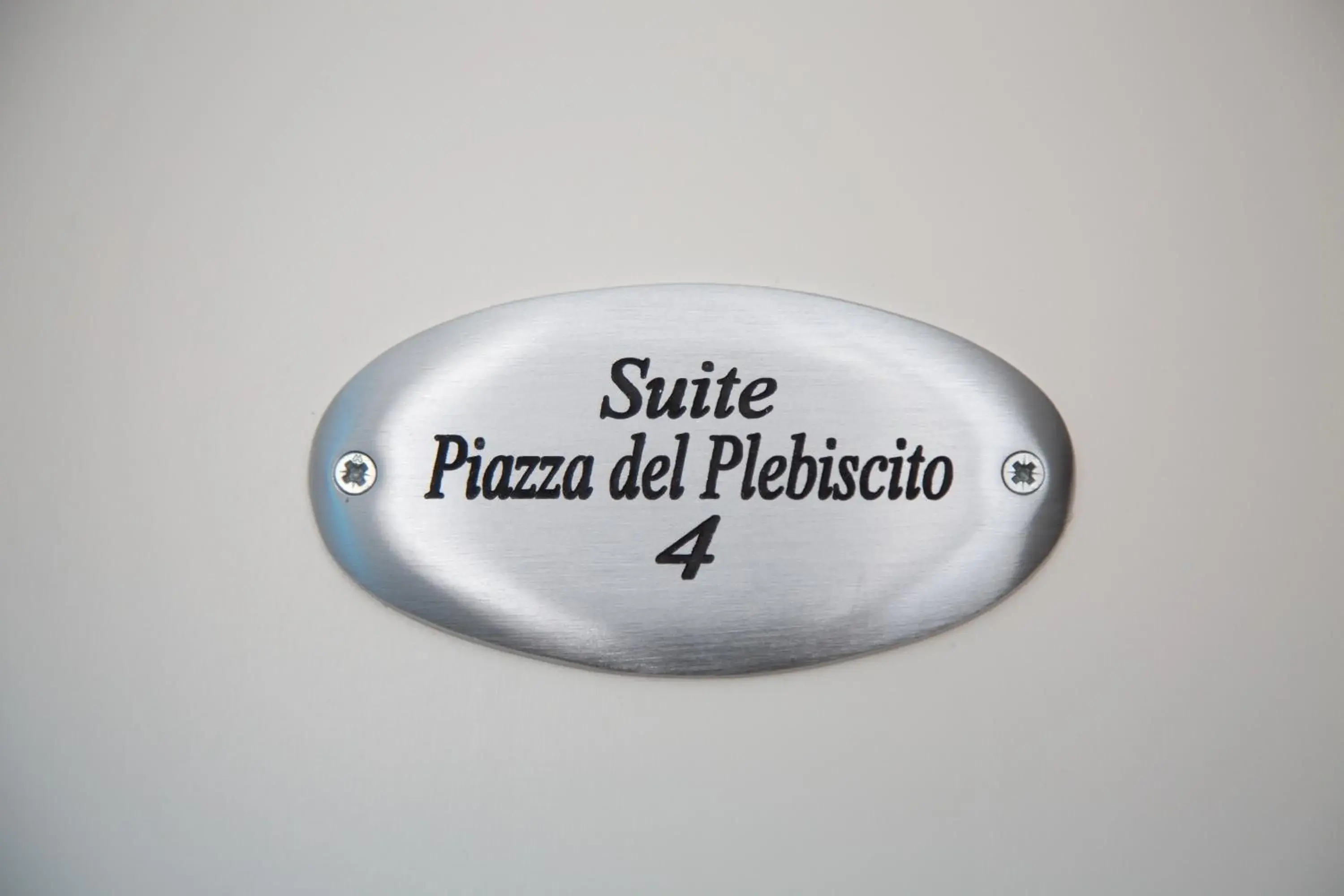 Deluxe Family Suite in Chiaia Suites Deluxe Family Suite in Chiaia Suites