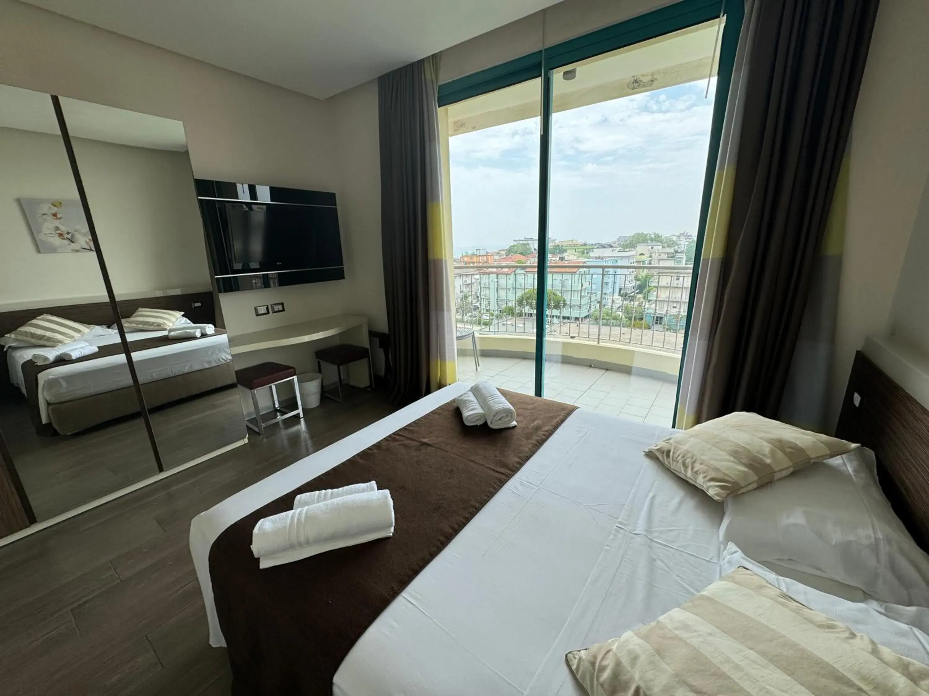 Superior Double Room with Balcony in Bellariva Feeling Hotel Superior Double Room with Balcony in Bellariva Feeling Hotel
