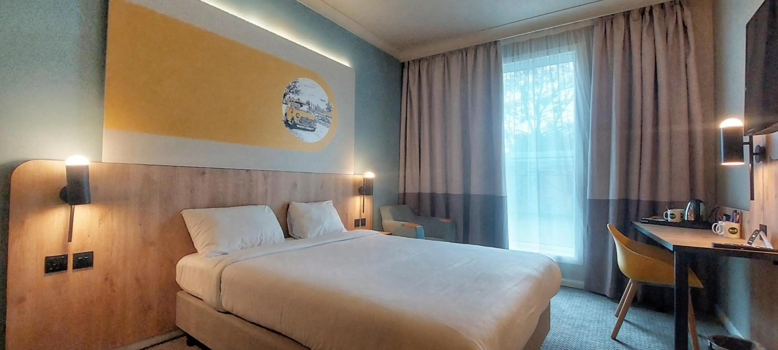 Photo of the whole room, Bed in B&B HOTEL London Heathrow