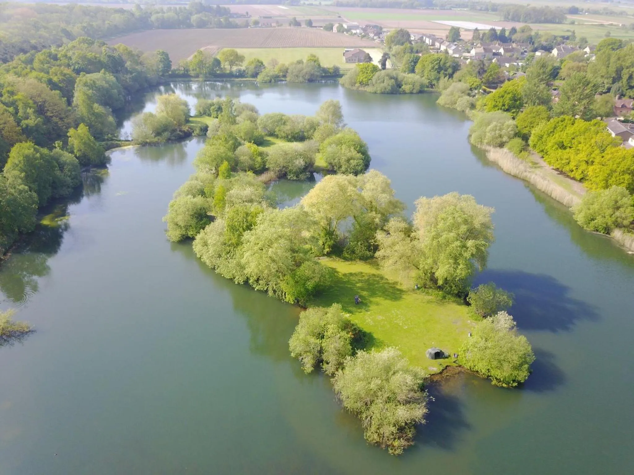 Bird's eye view in Woodlakes Park By Liv Retreats