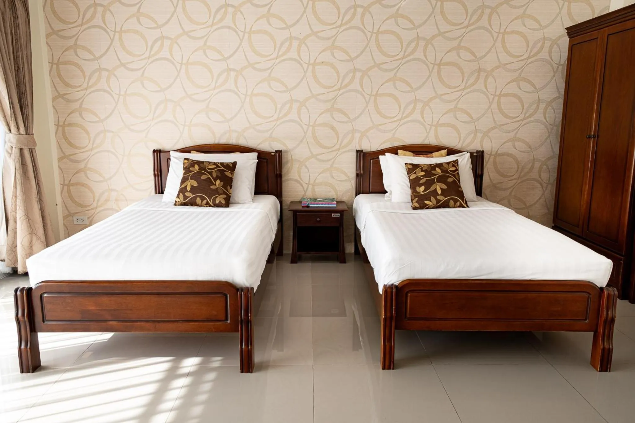 Bed in Alisa Krabi Hotel-SHA Plus