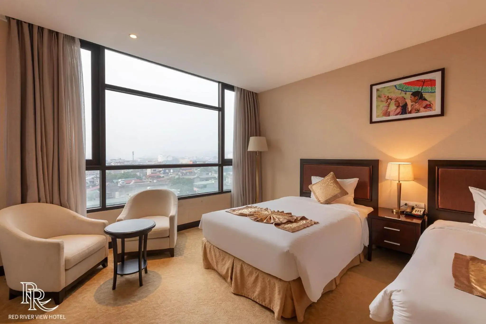 Photo of the whole room, Bed in Red River View Hotel Photo of the whole room, Bed in Red River View Hotel