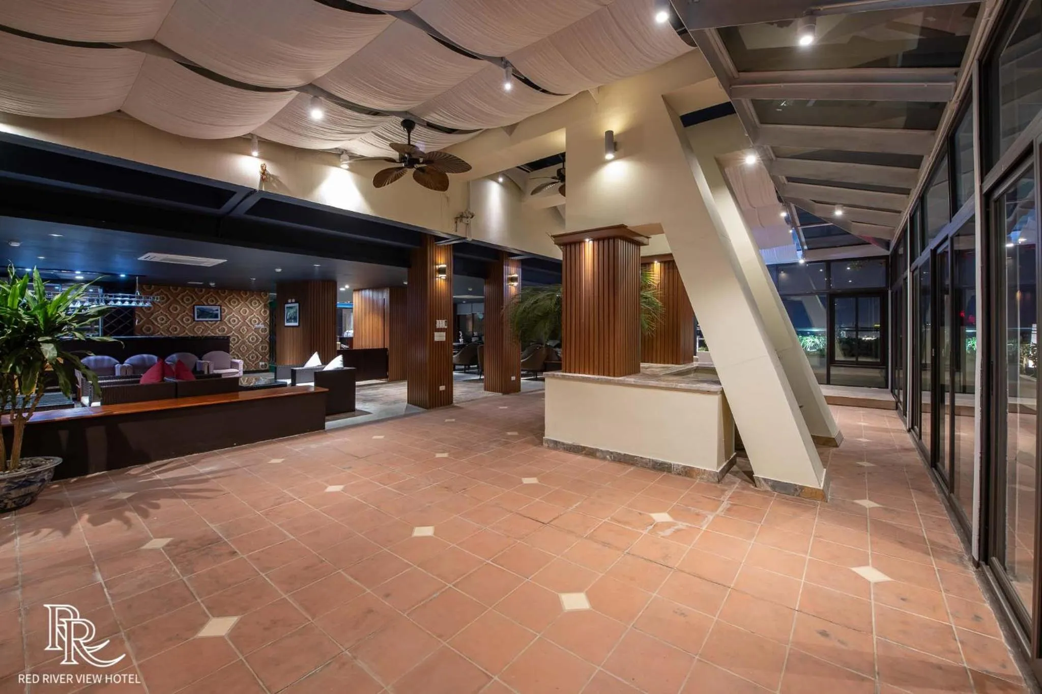 Lounge or bar in Red River View Hotel