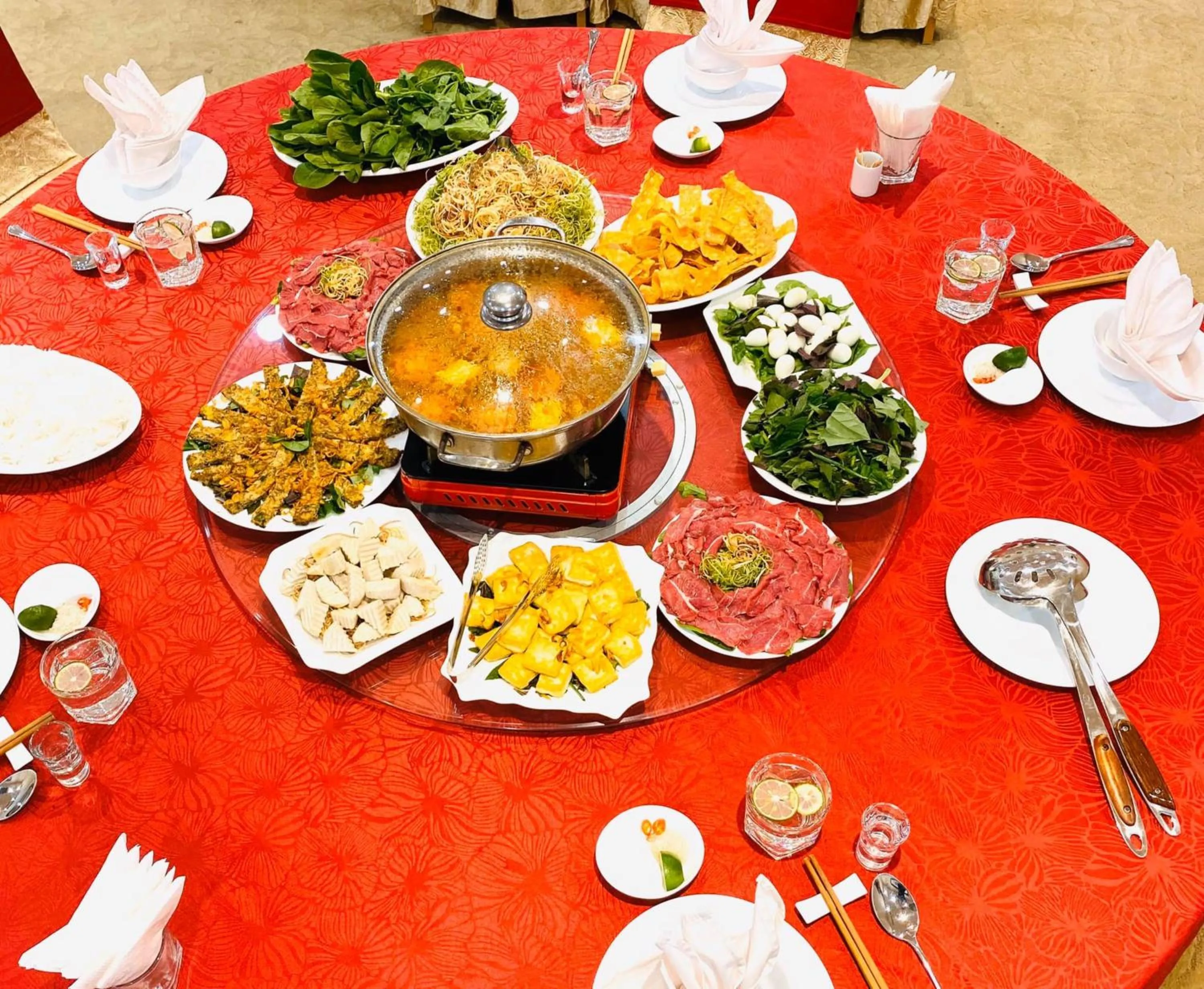 Food and drinks in Red River View Hotel