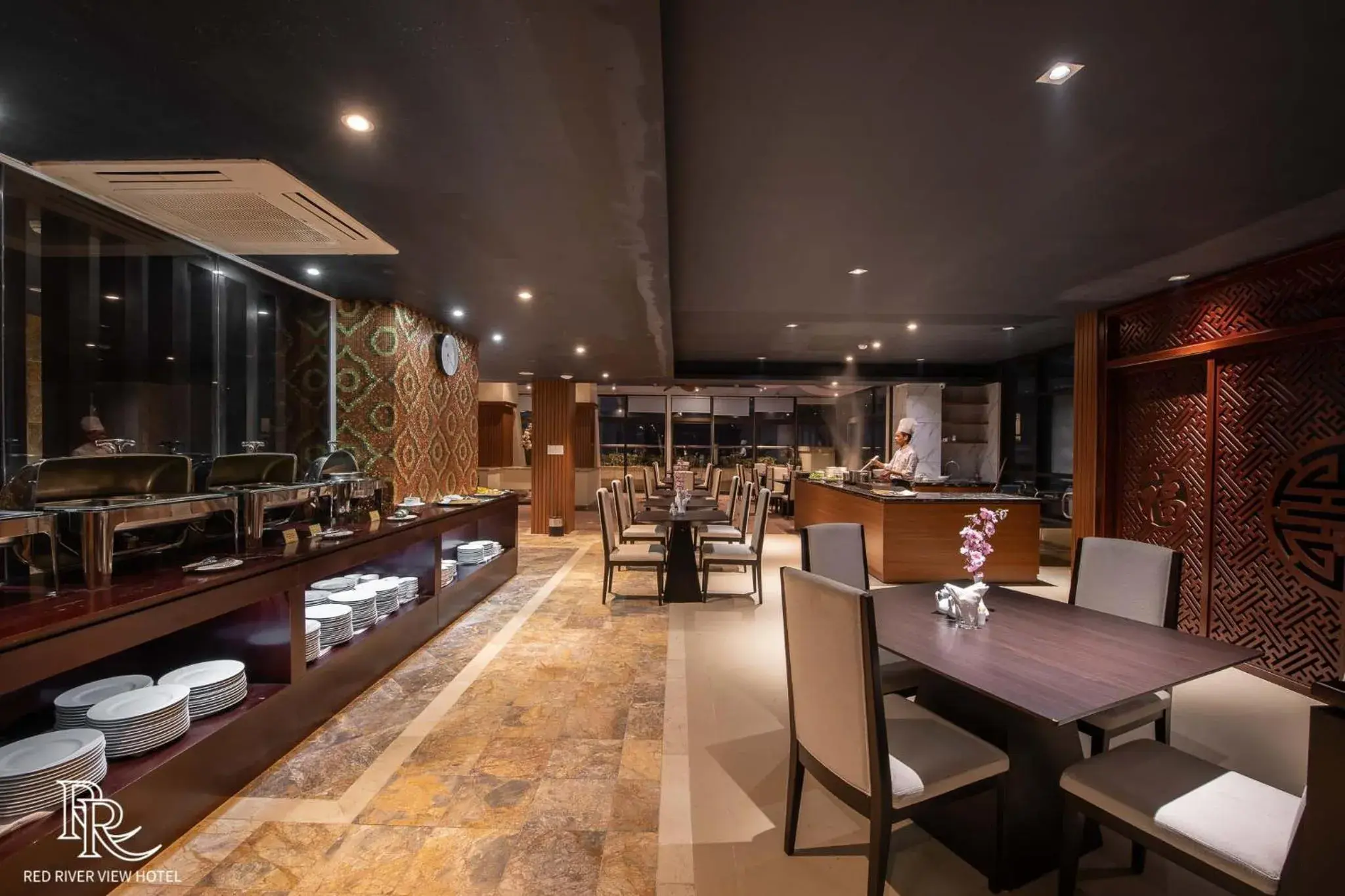 Restaurant/places to eat in Red River View Hotel Restaurant/places to eat in Red River View Hotel