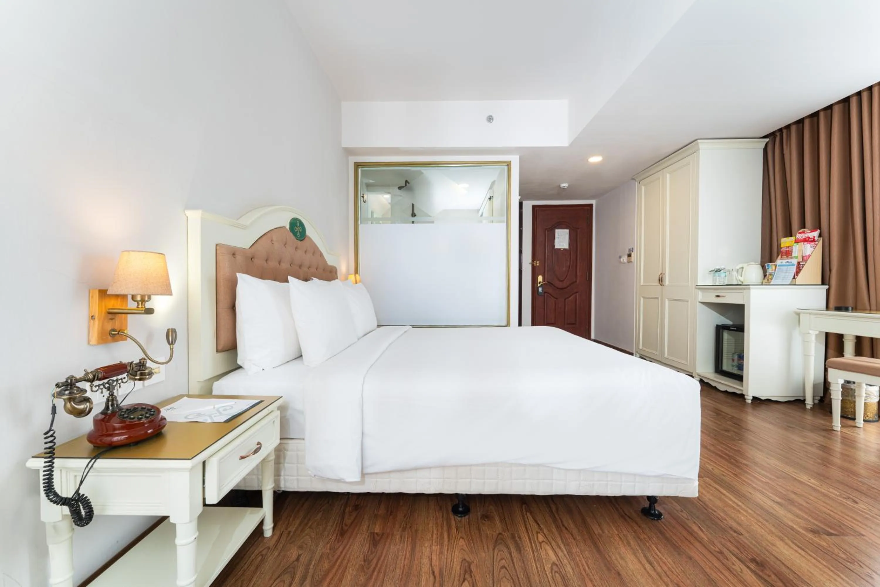 Bedroom, Bed in Nha Trang Prince Hotel