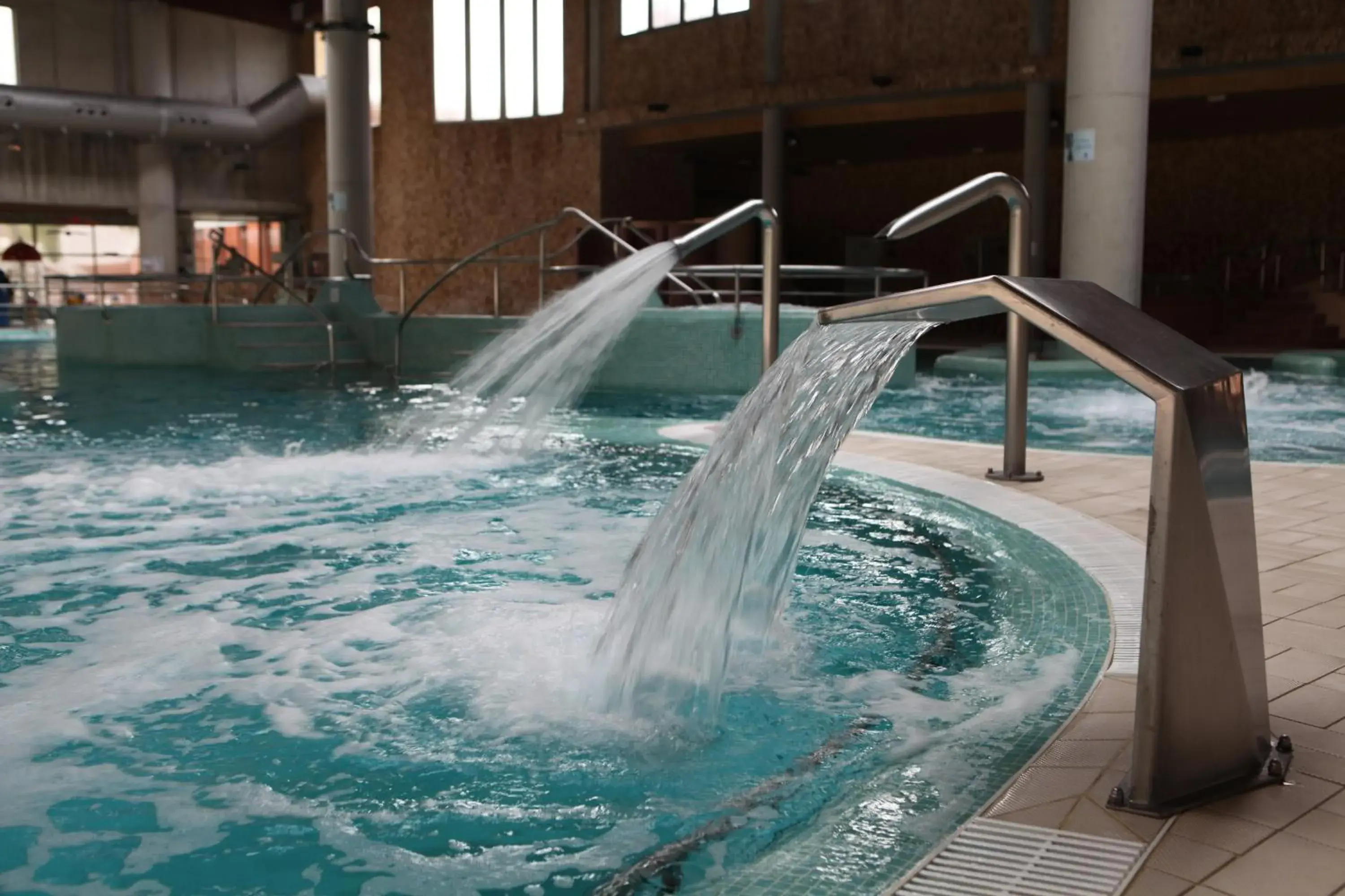 Swimming pool in Balneario de Archena - Hotel Levante Swimming pool in Balneario de Archena - Hotel Levante