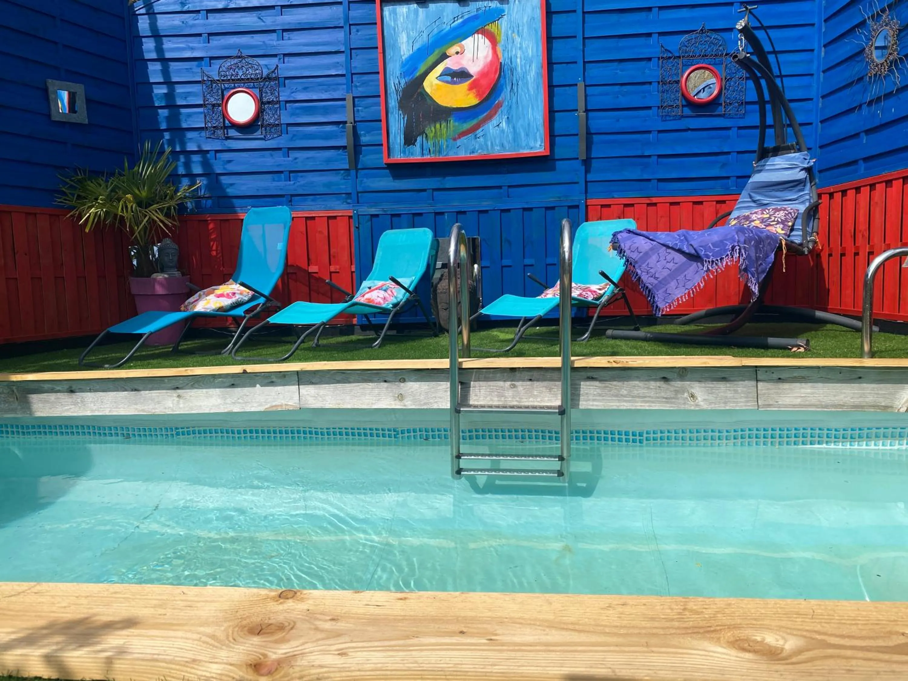 Pool view in Chambres d'hôtes La Fougereuse