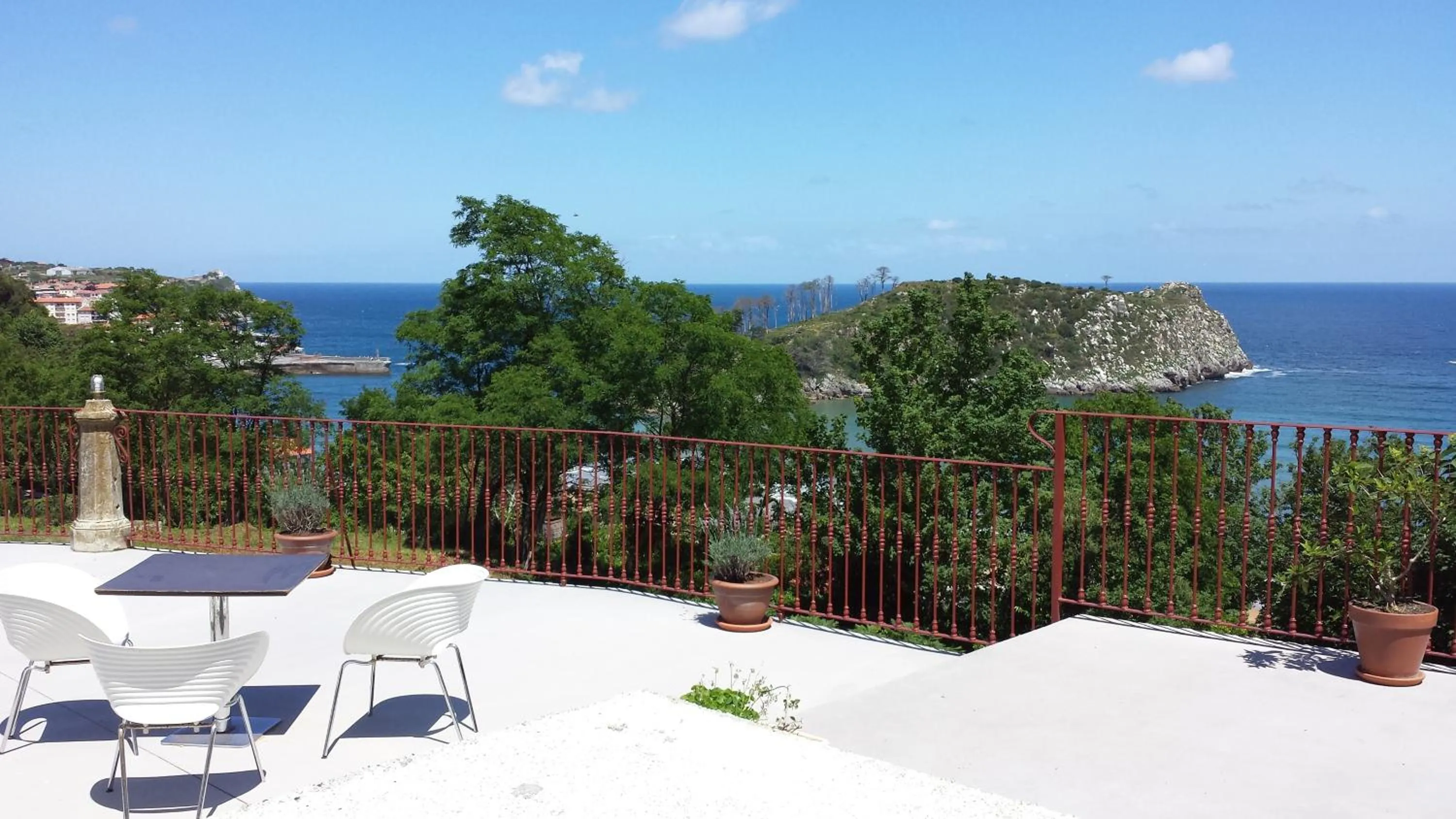 Day in Hotel Villa Itsaso