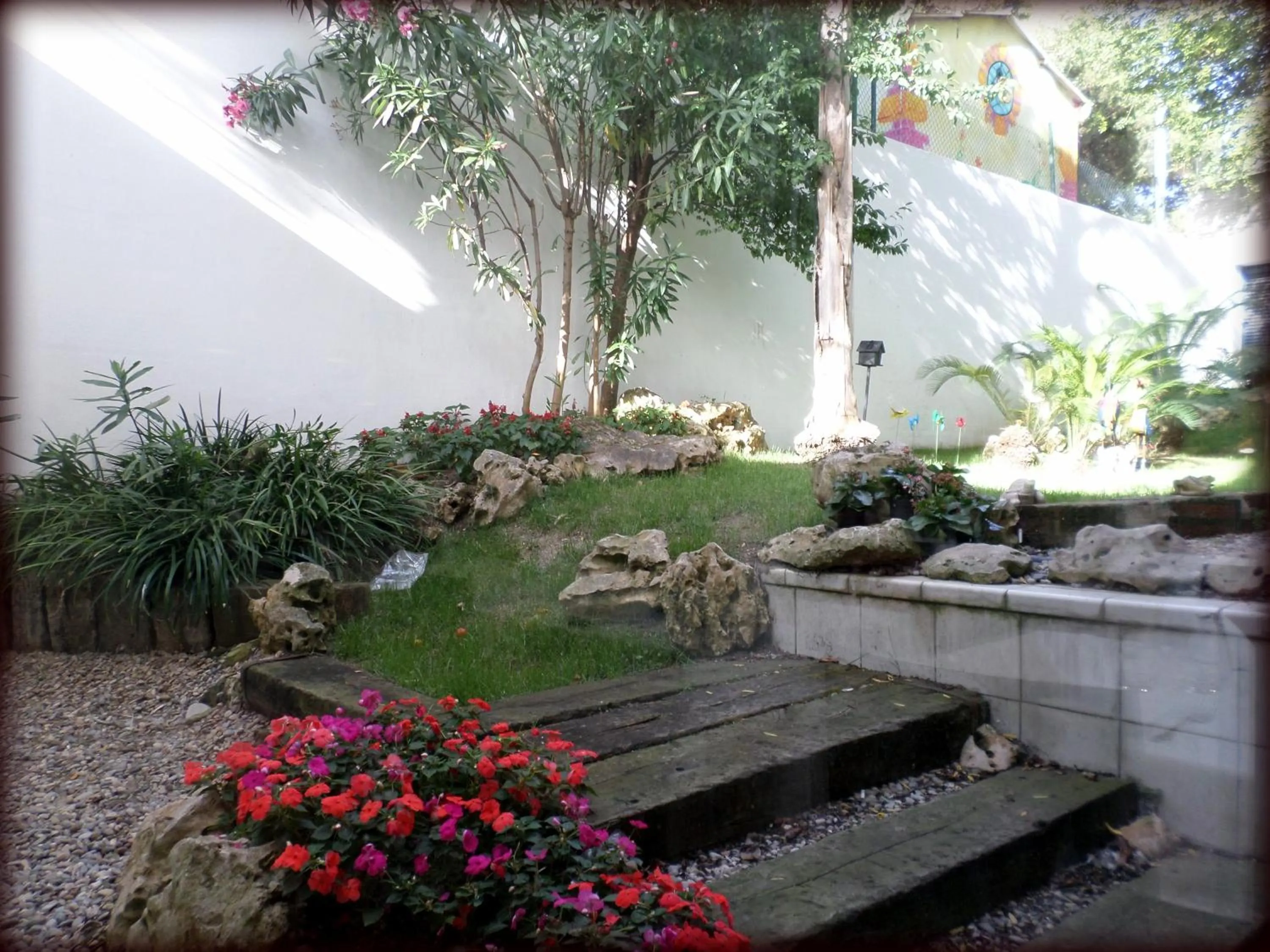 Restaurant/places to eat in Hotel Blaucel