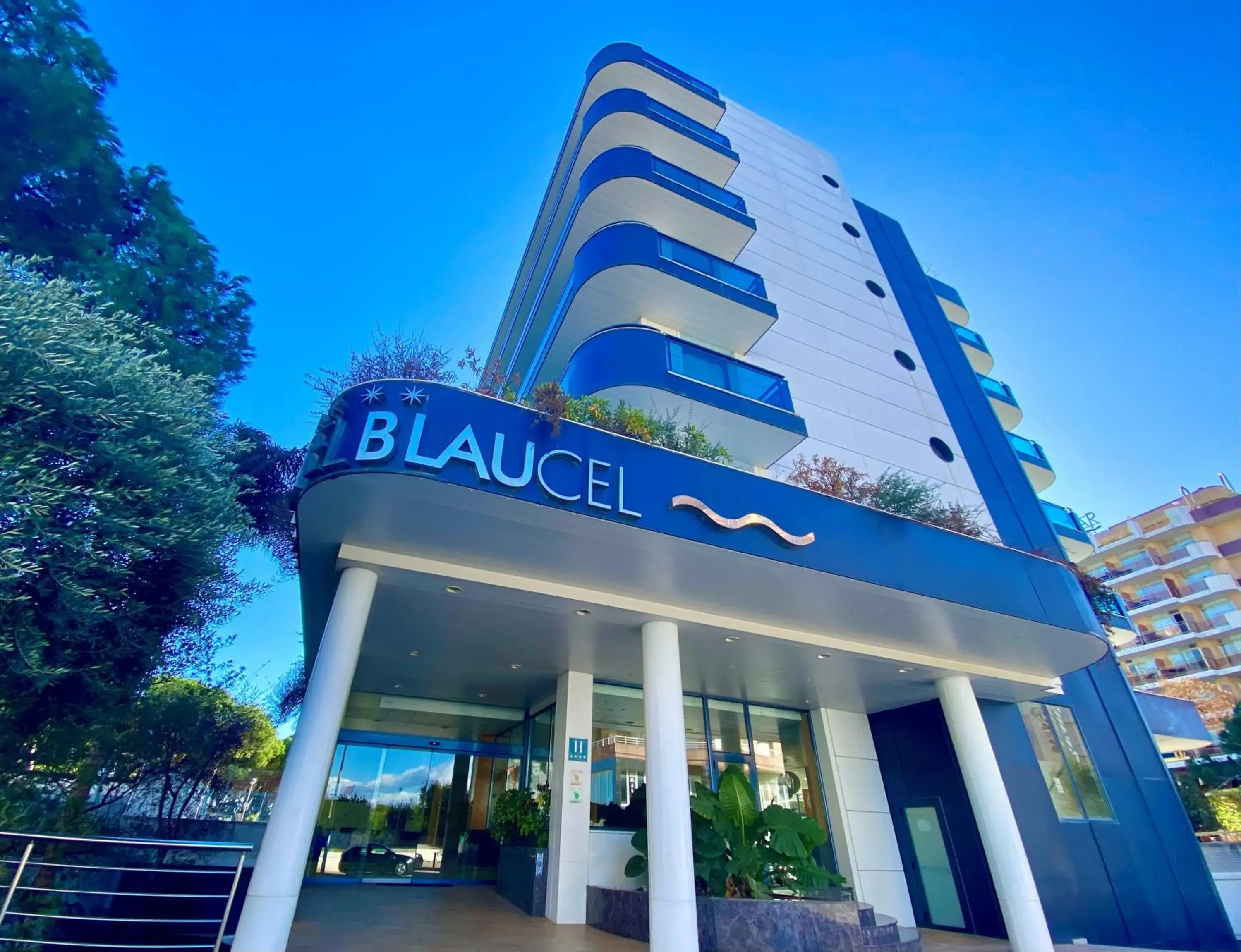 Property building in Hotel Blaucel Property building in Hotel Blaucel