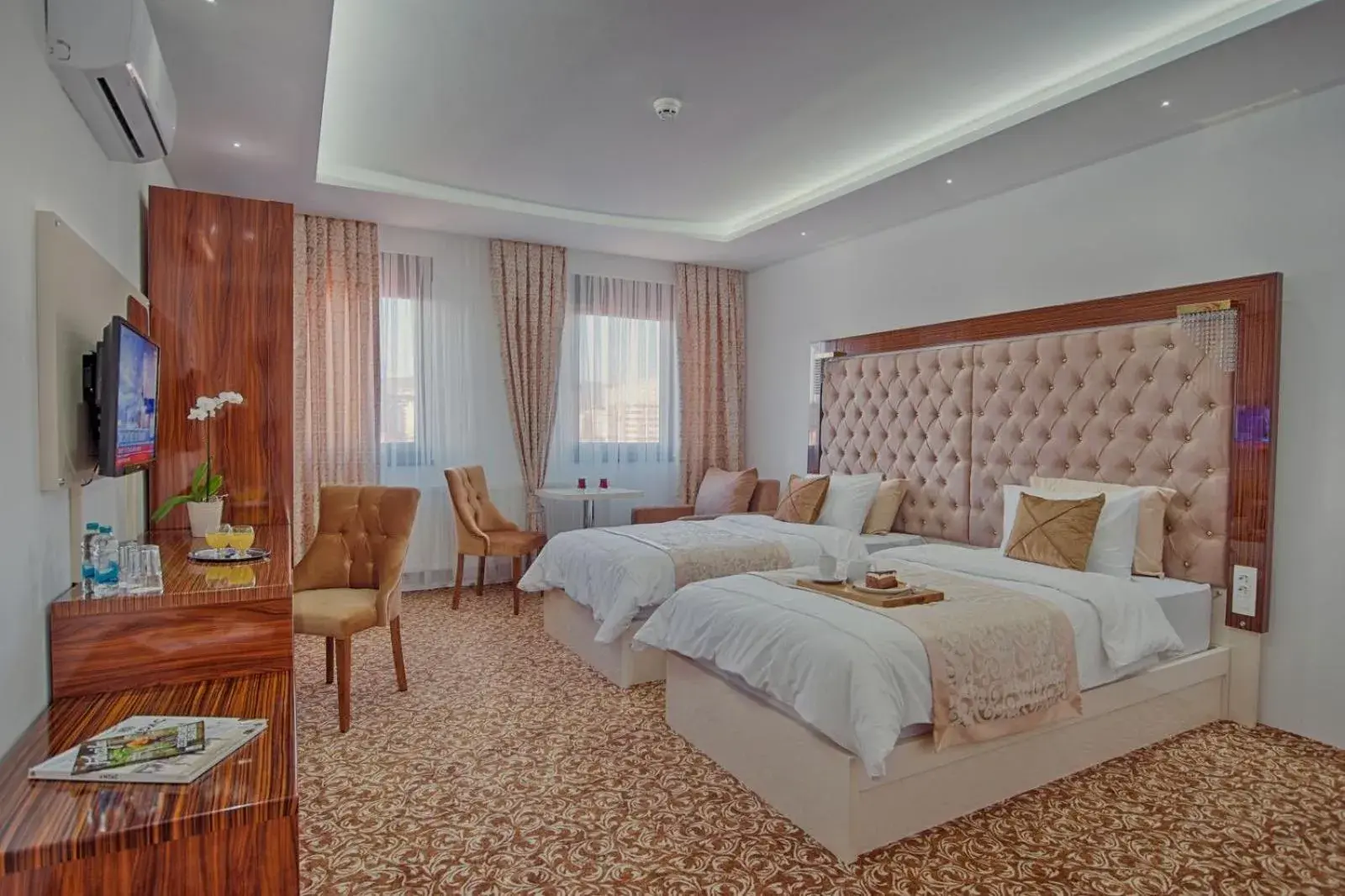 Garden view, Bed in New Hotel Garden view, Bed in New Hotel