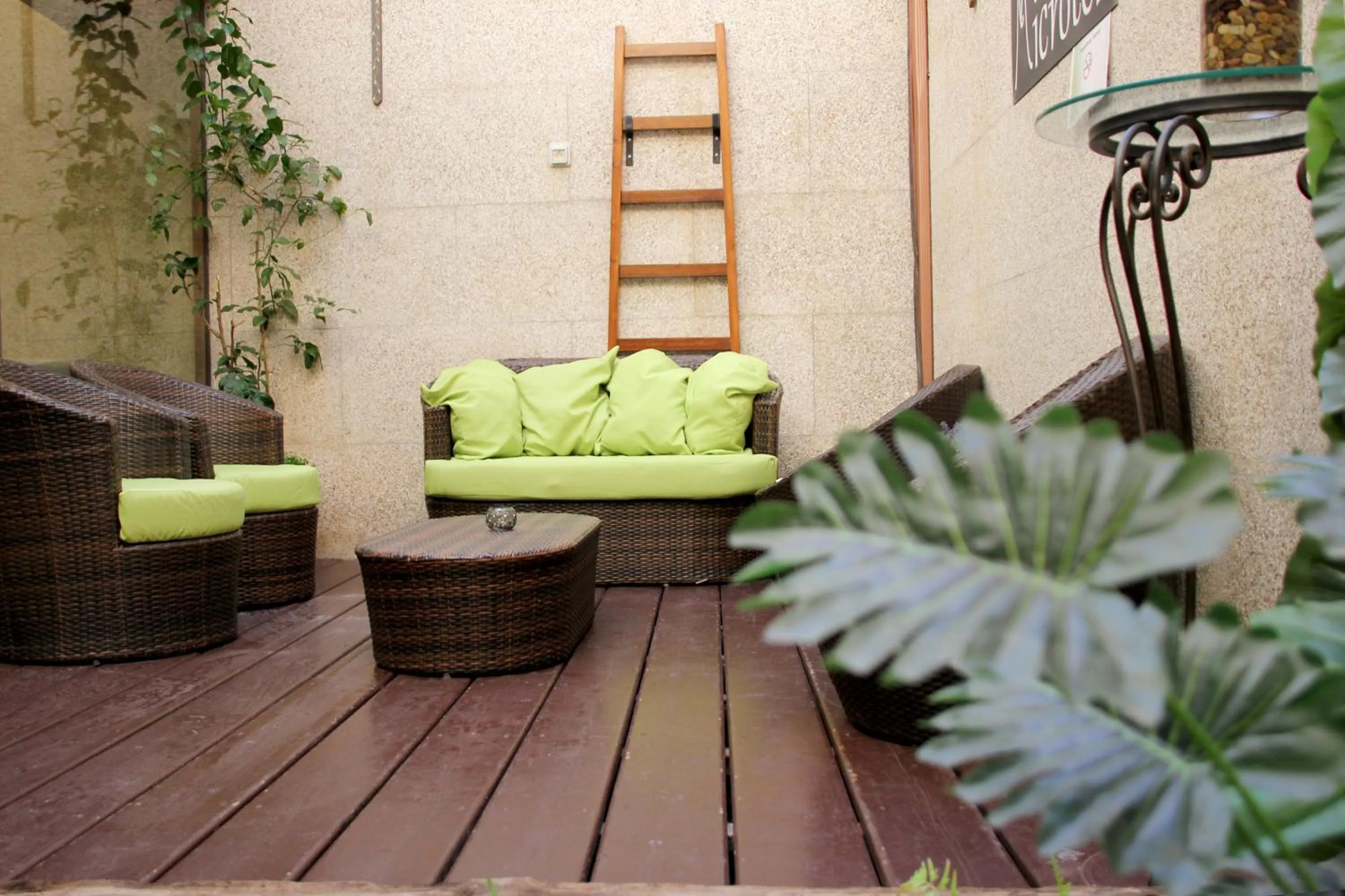 Patio in Hotel Microtel Placentinos