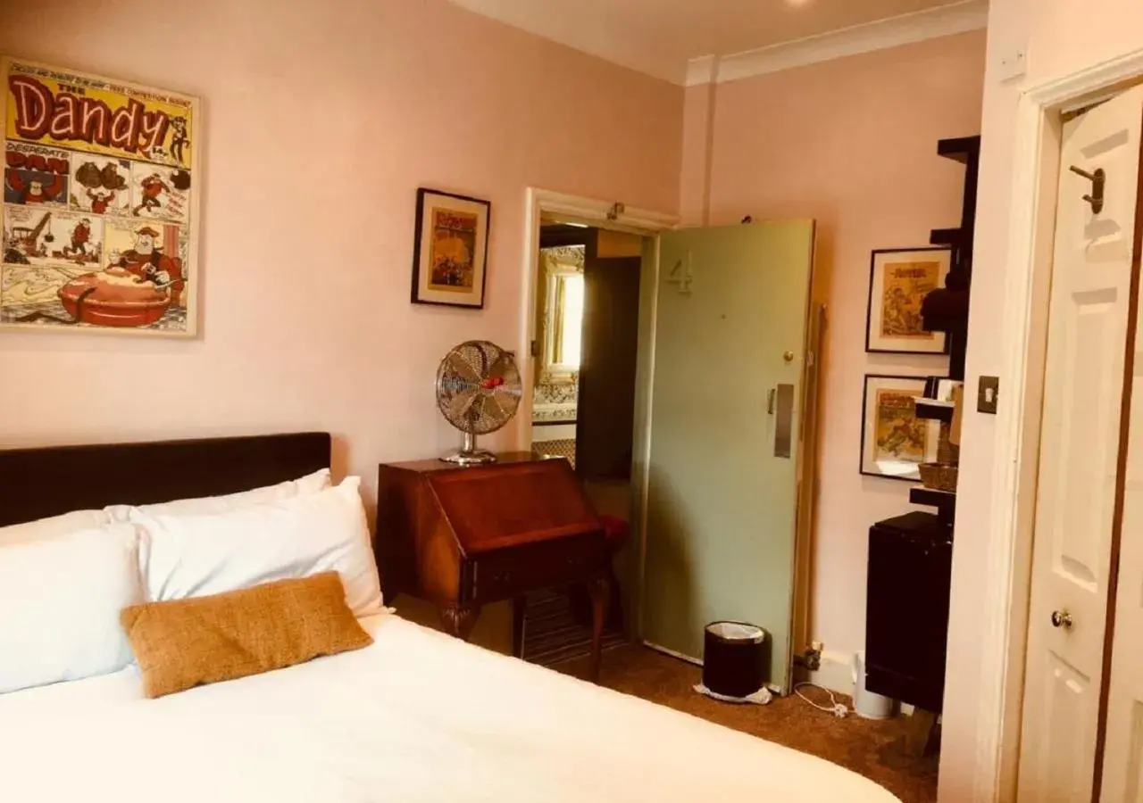 Bed in Hudsons Bed in Hudsons