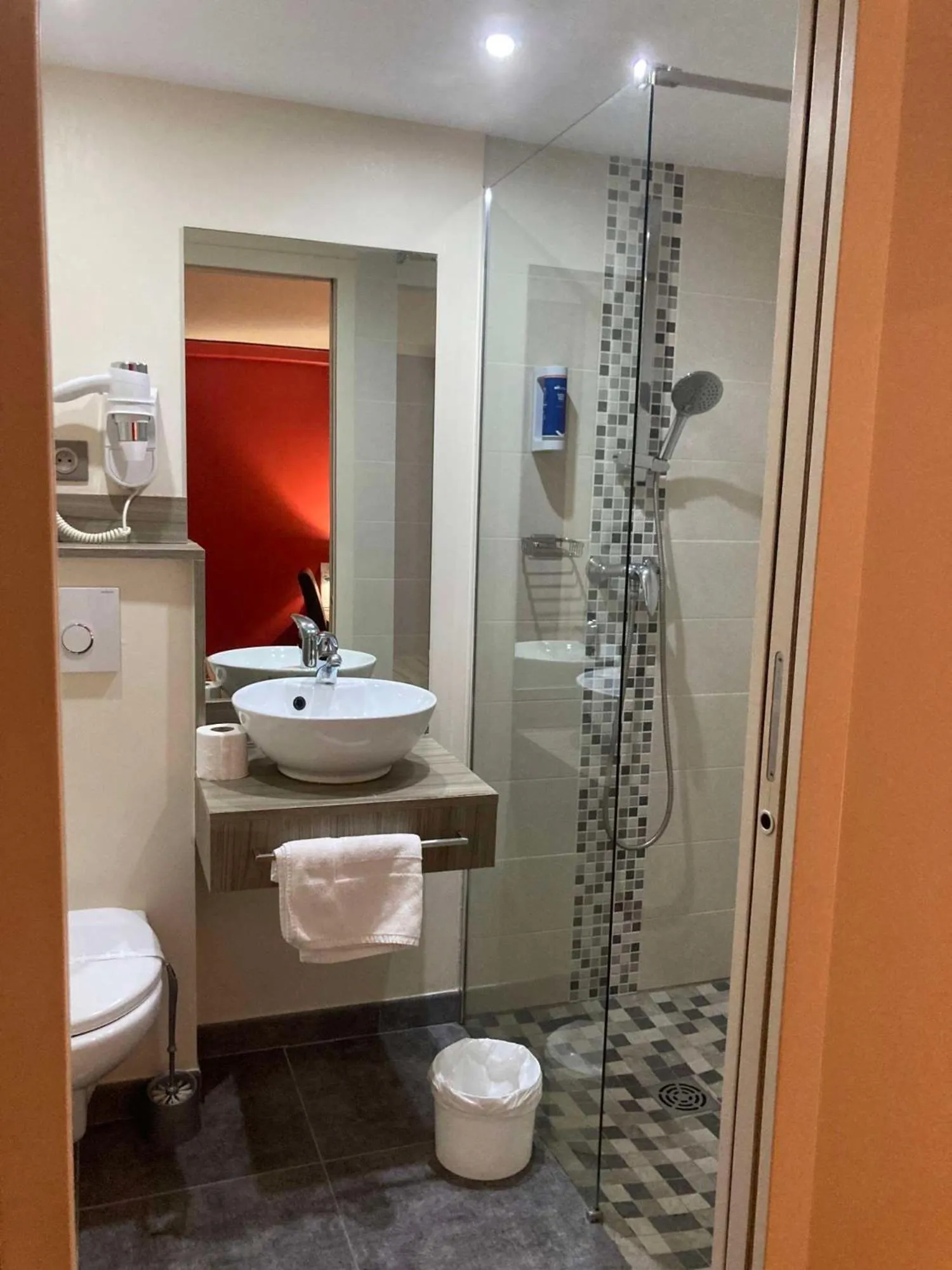 Bathroom in Brit Hotel Confort Foix