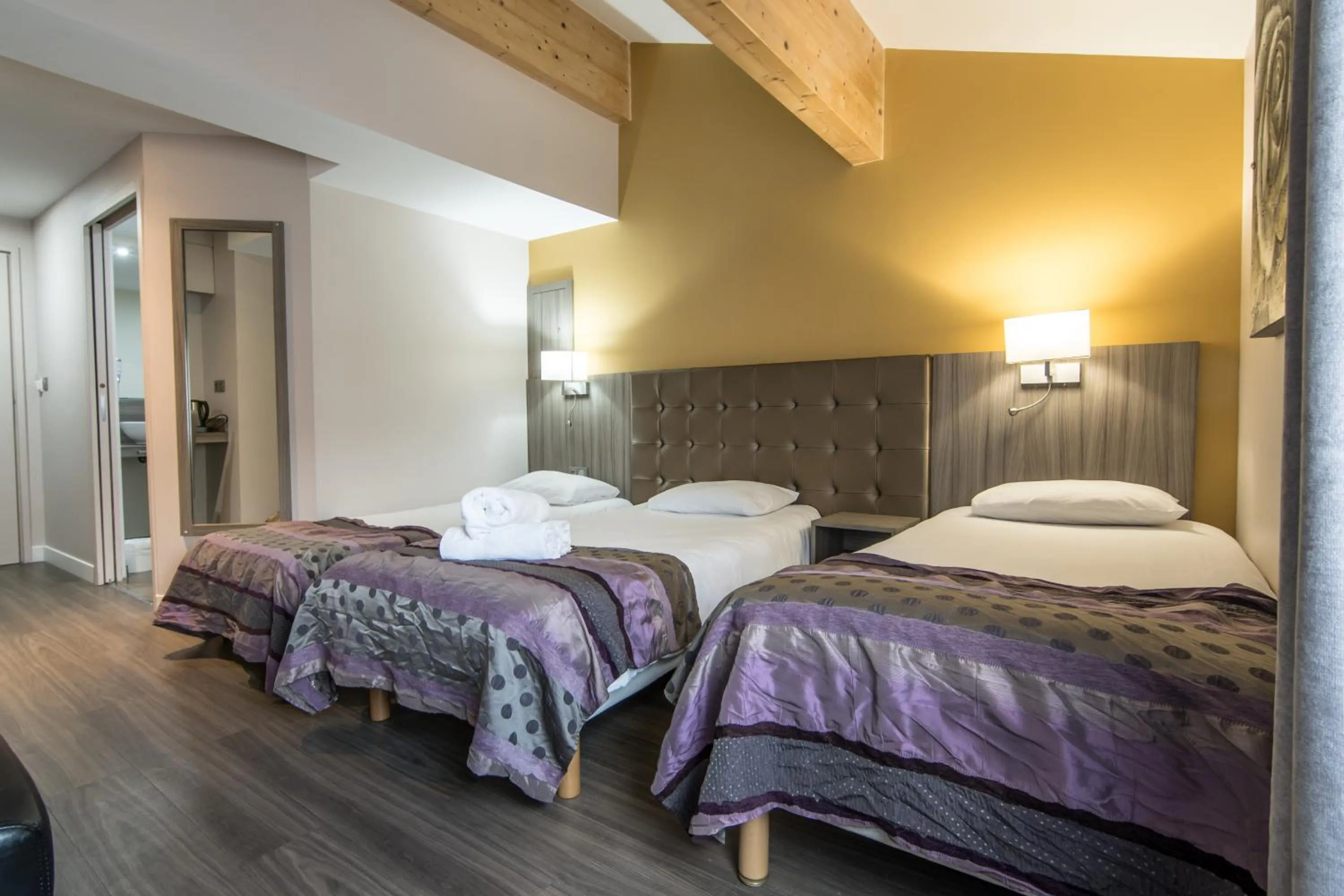 Bed in Brit Hotel Confort Foix