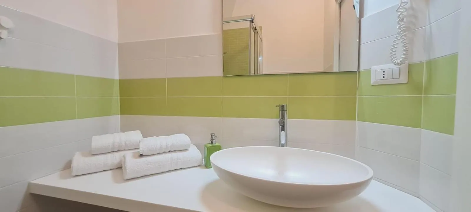 Bathroom in Bed&BikeRome ROOMS