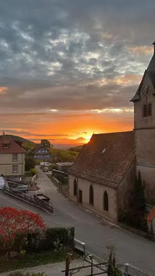 Sunrise in Chambre du Vigneron - Domaine Léon BLEESZ