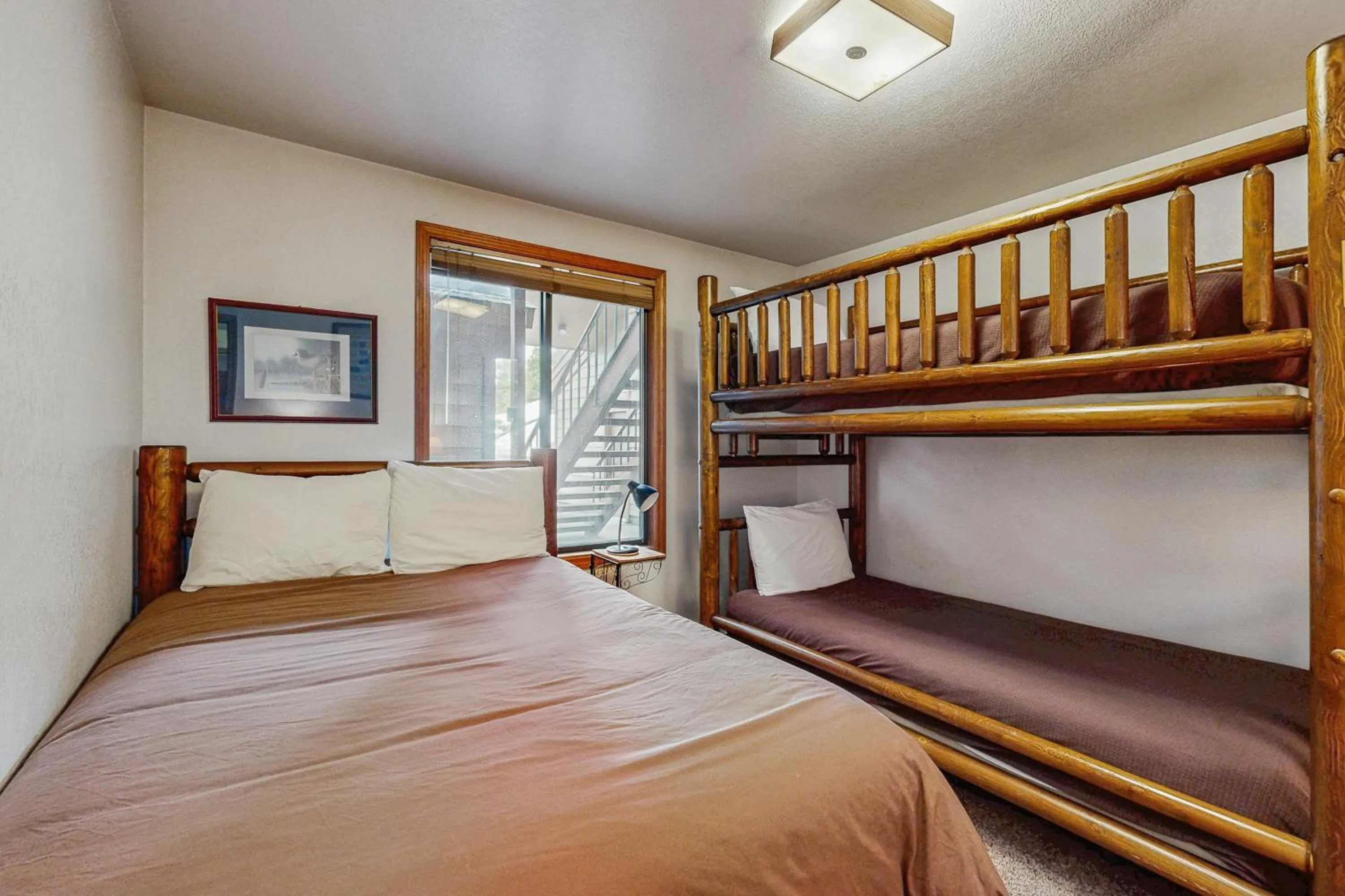 Bed in Aspen Village Golf Course Condo - Fairways 71