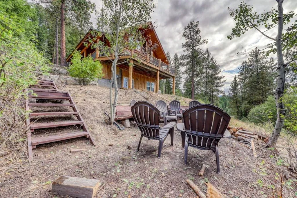 Cascade Lakeview Log Cabin