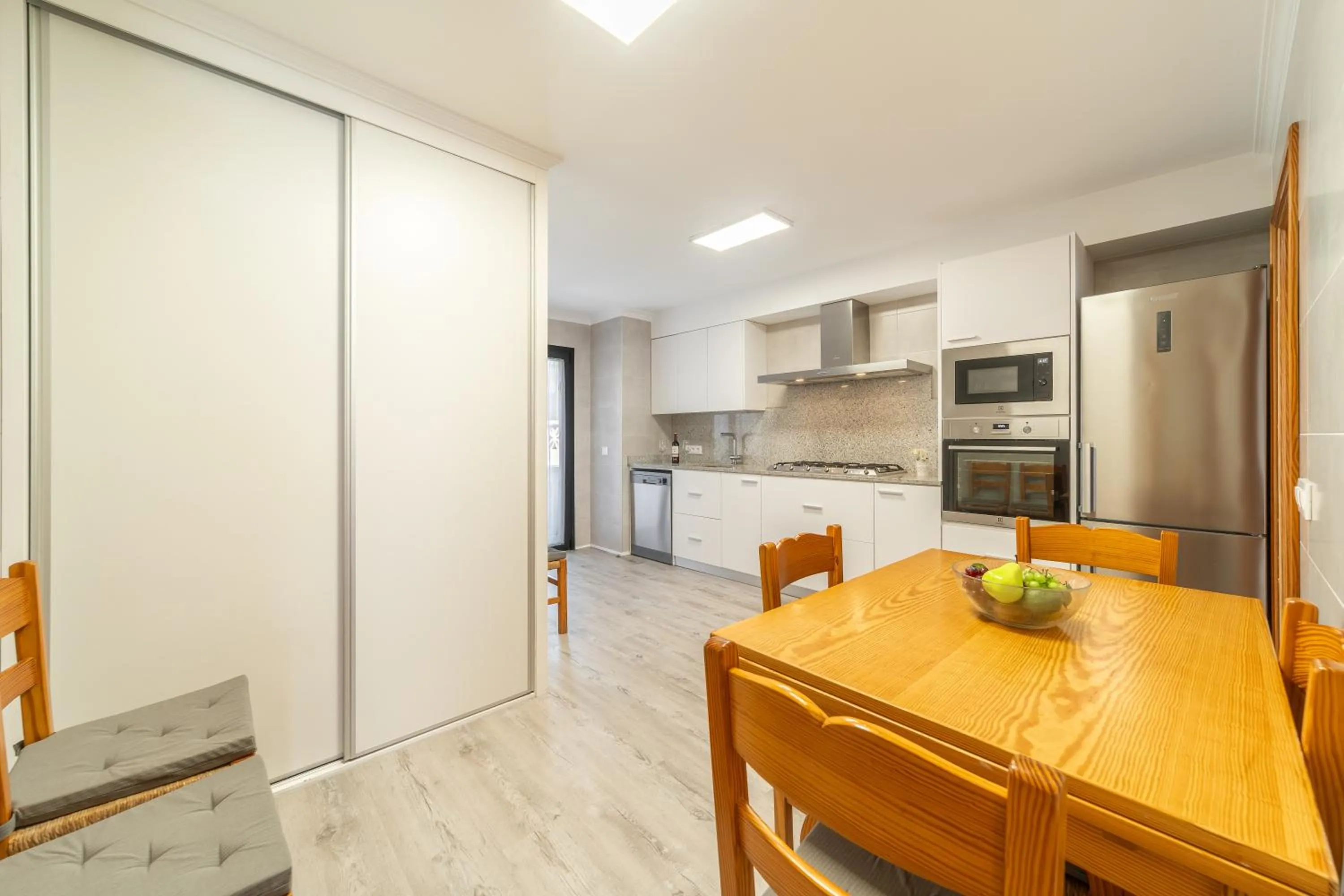 Kitchen or kitchenette in Villa Can Canta Natura Park House at Platja de Muro Beach