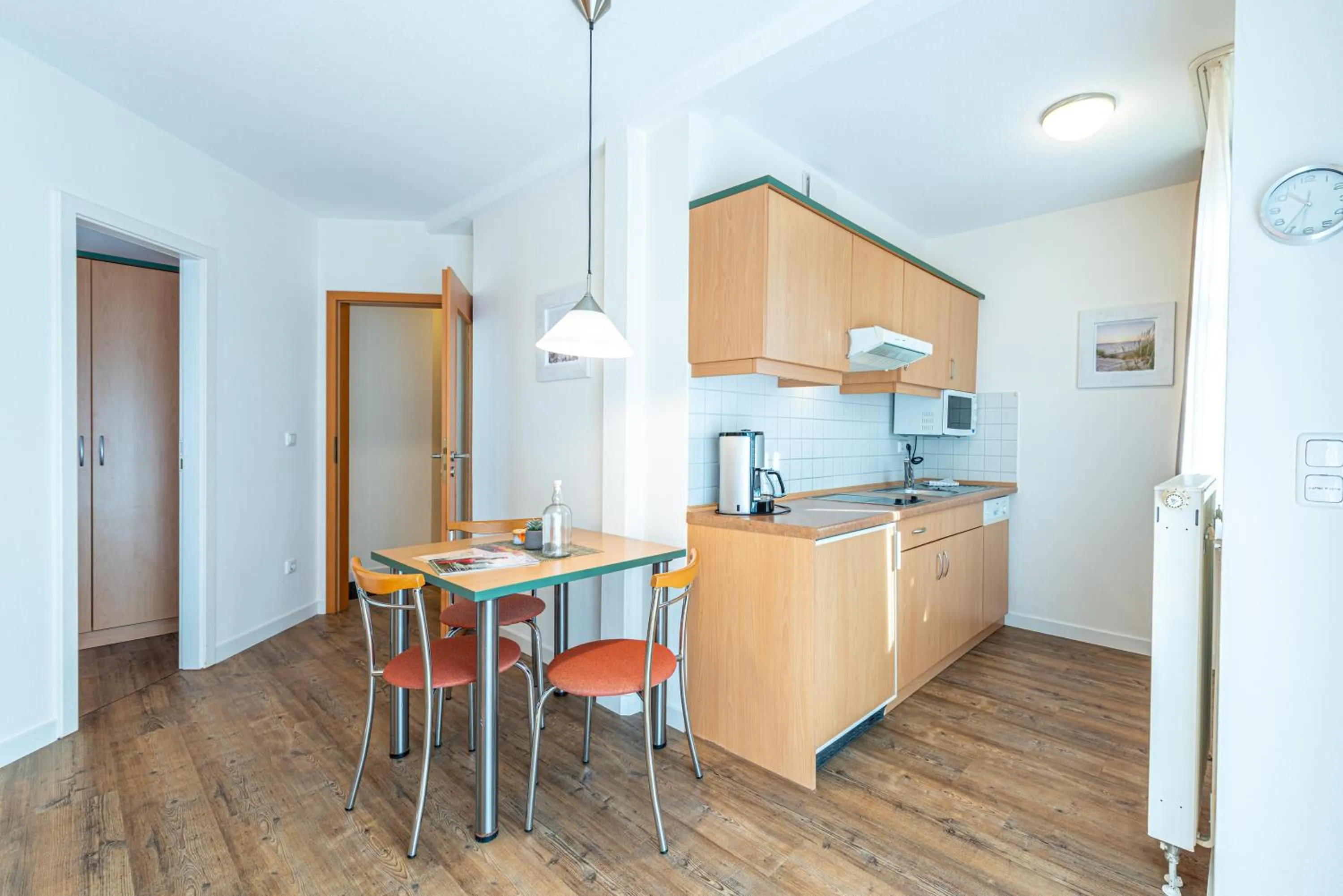 Photo of the whole room in Am Weststrand Apartmenthaus Waldeck