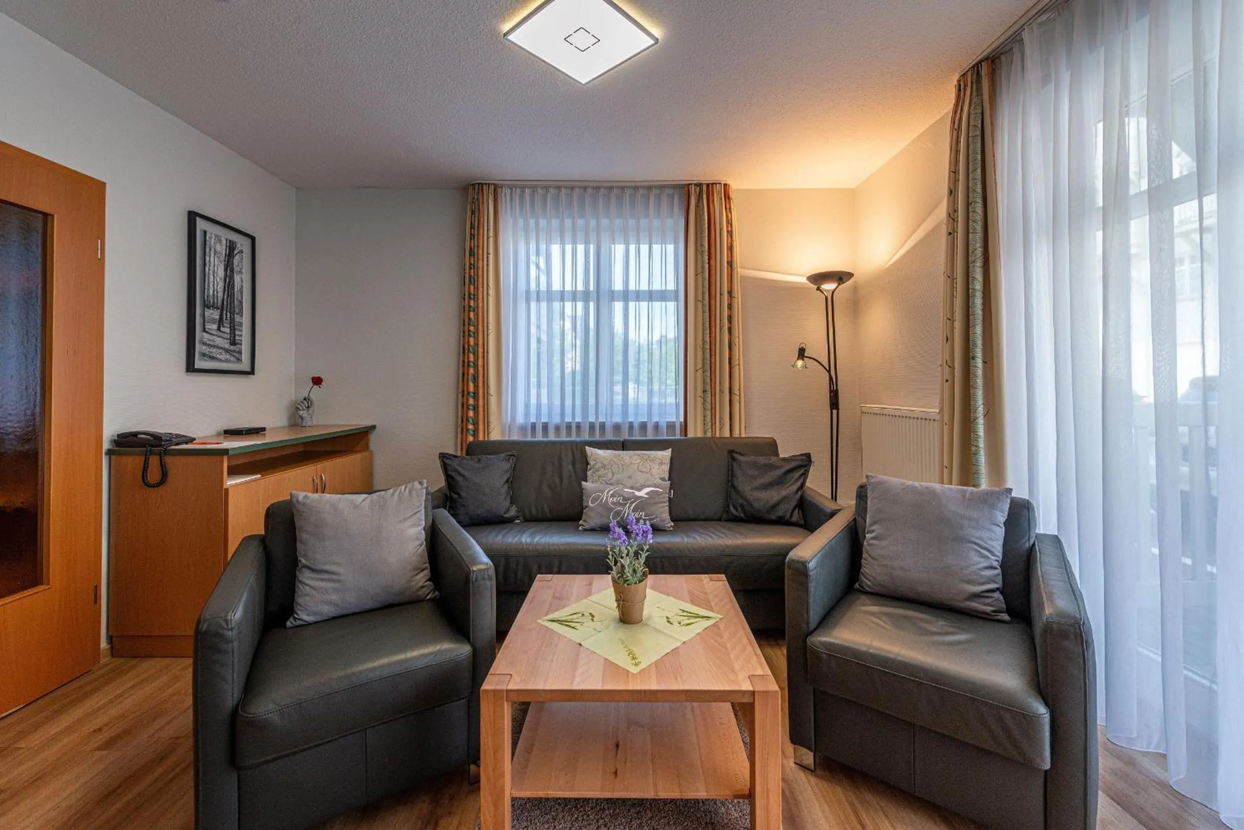 Photo of the whole room in Am Weststrand Apartmenthaus Waldeck