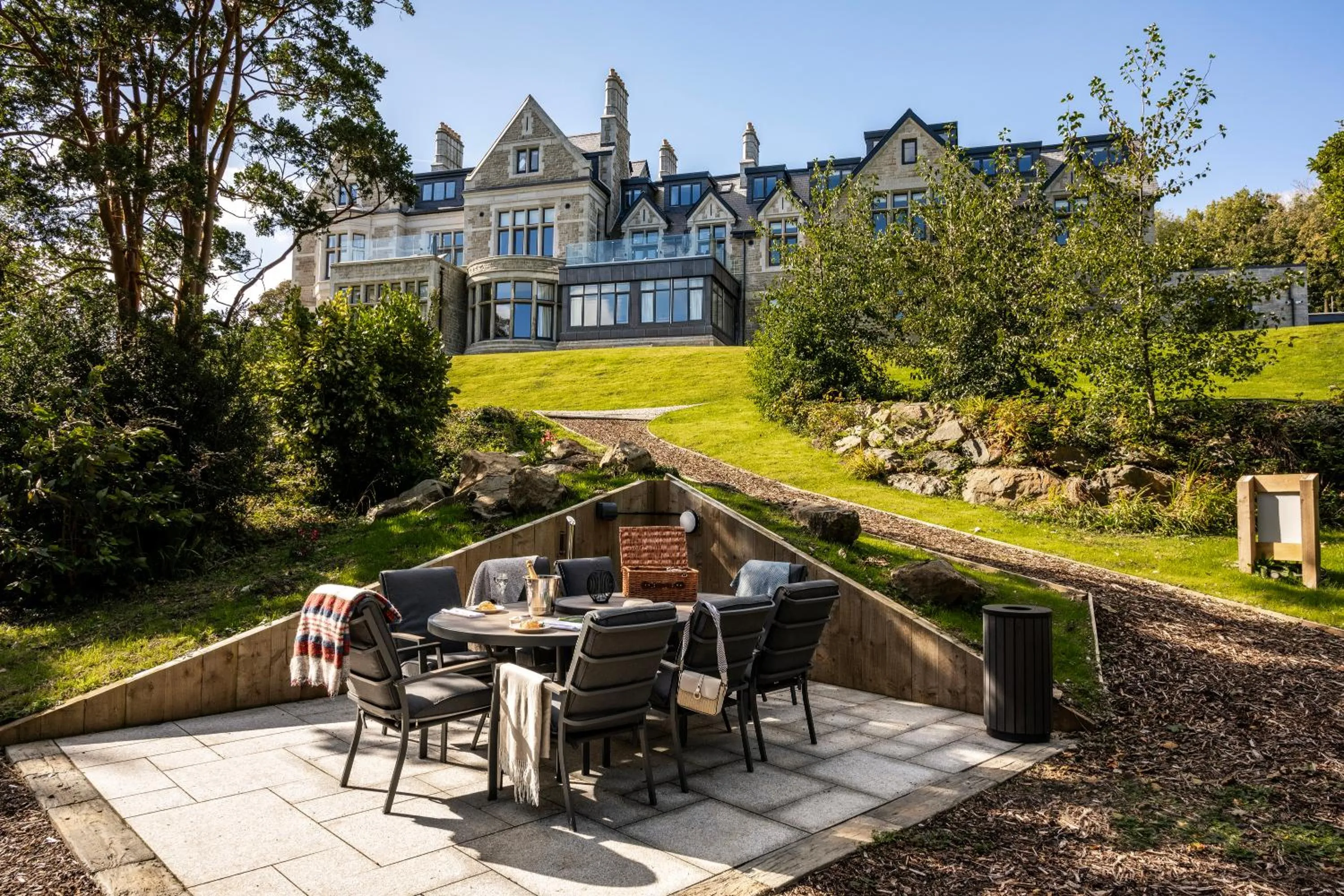 Two-Bedroom Townhouse in Carbis Bay and Spa Hotel