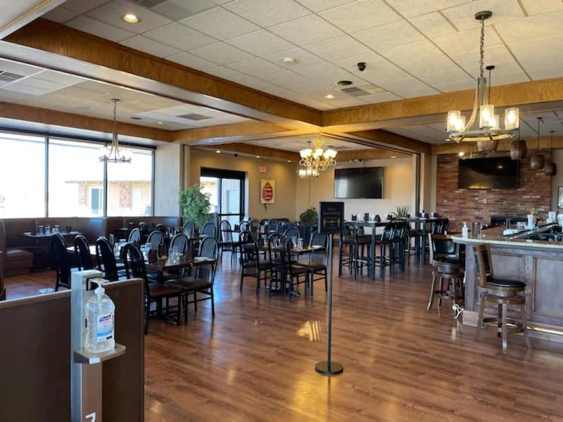 Restaurant/places to eat in Days Inn & Suites by Wyndham Trinidad