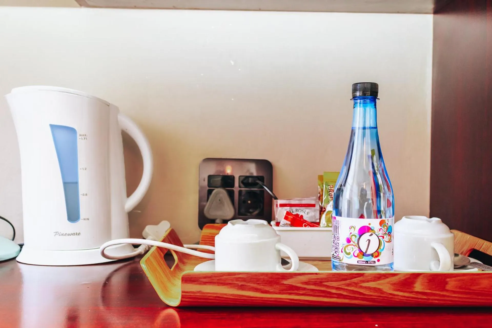 New England Guest House by Ilawu