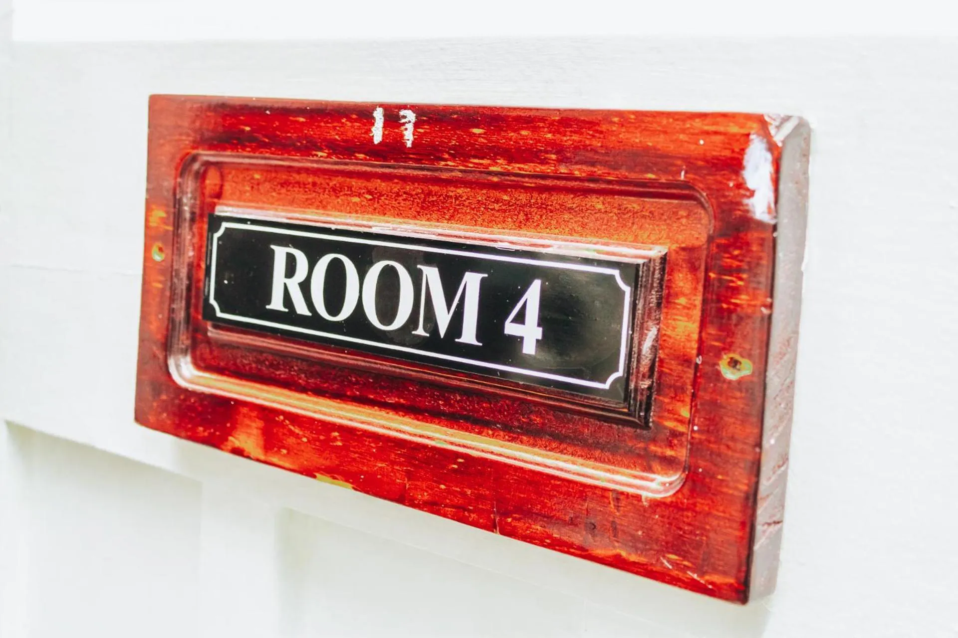 New England Guest House by Ilawu