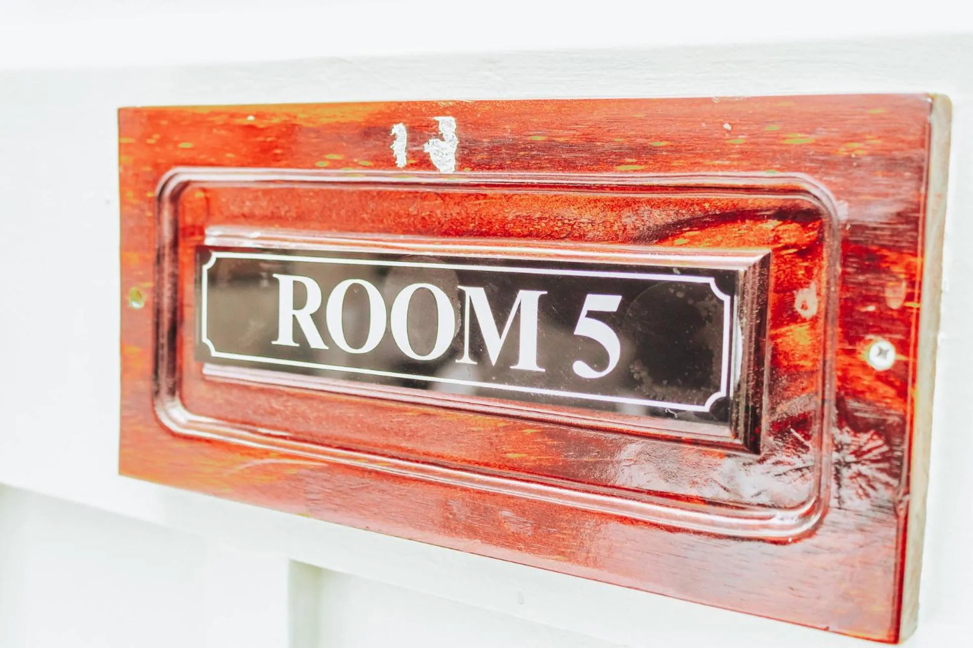 New England Guest House by Ilawu