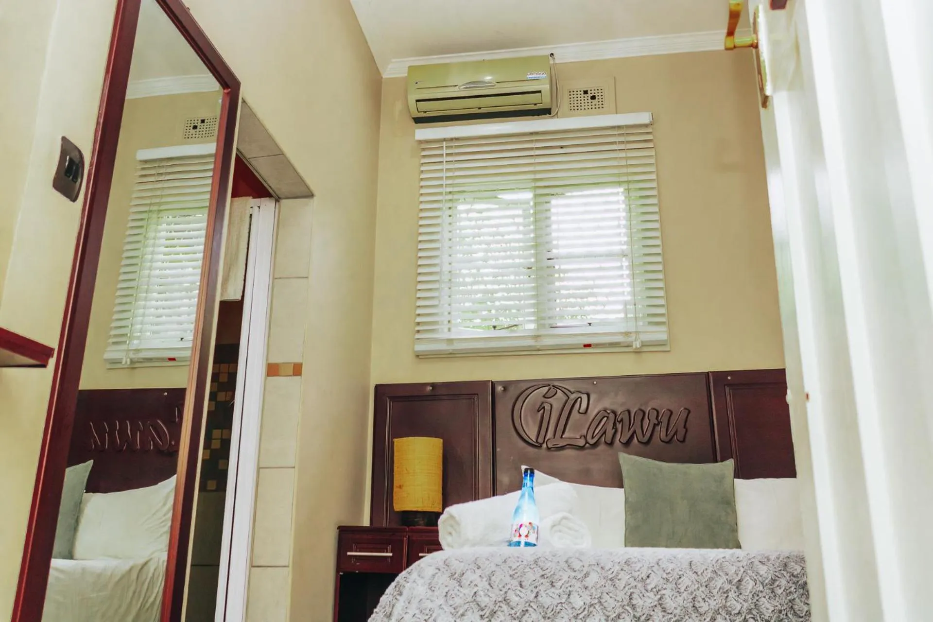 Bed in New England Guest House by Ilawu