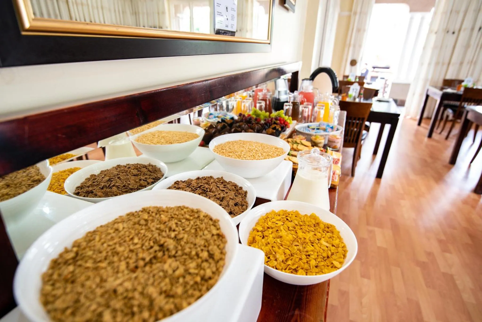 Breakfast in New England Guest House by Ilawu