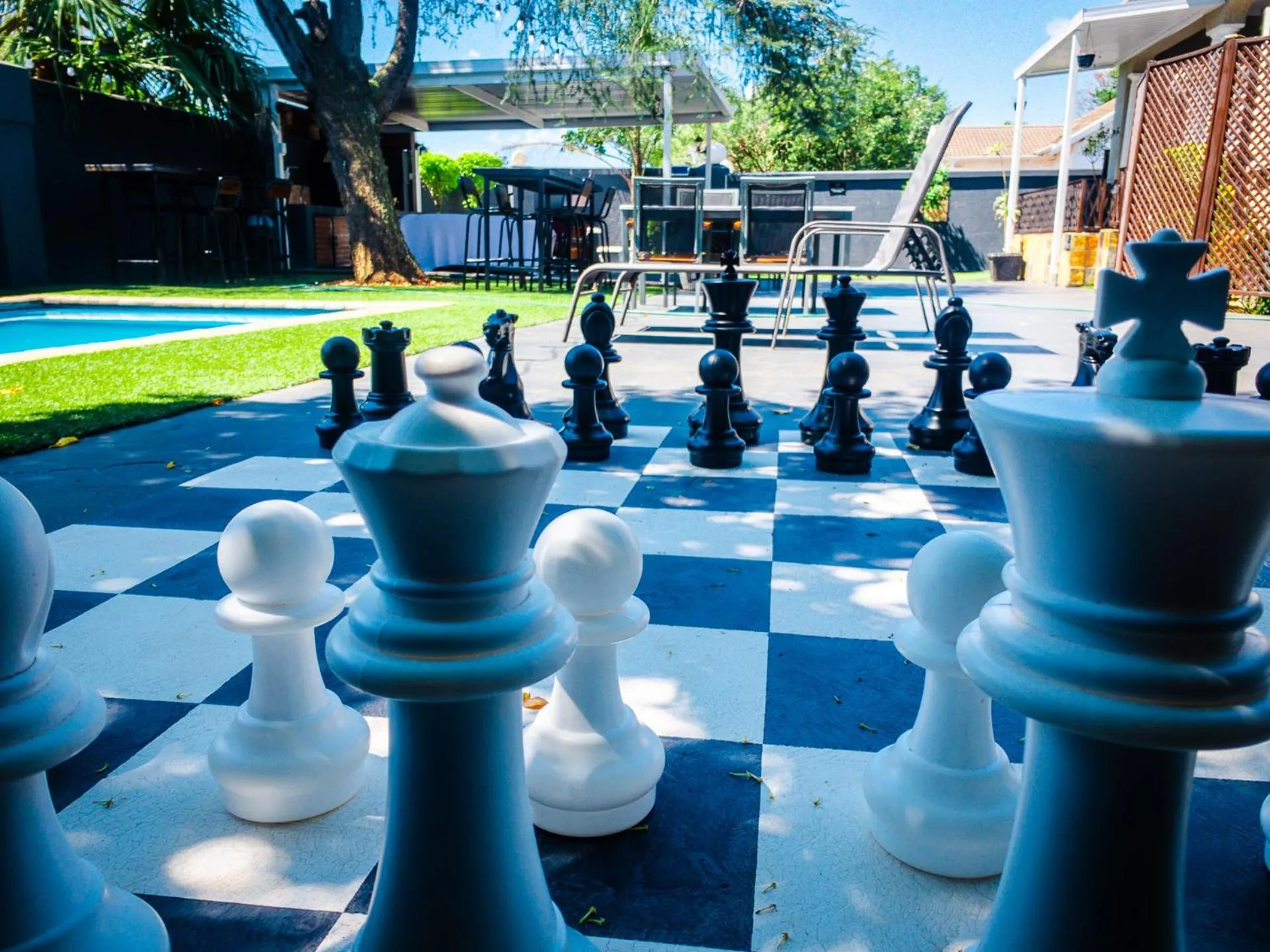 New England Guest House by Ilawu