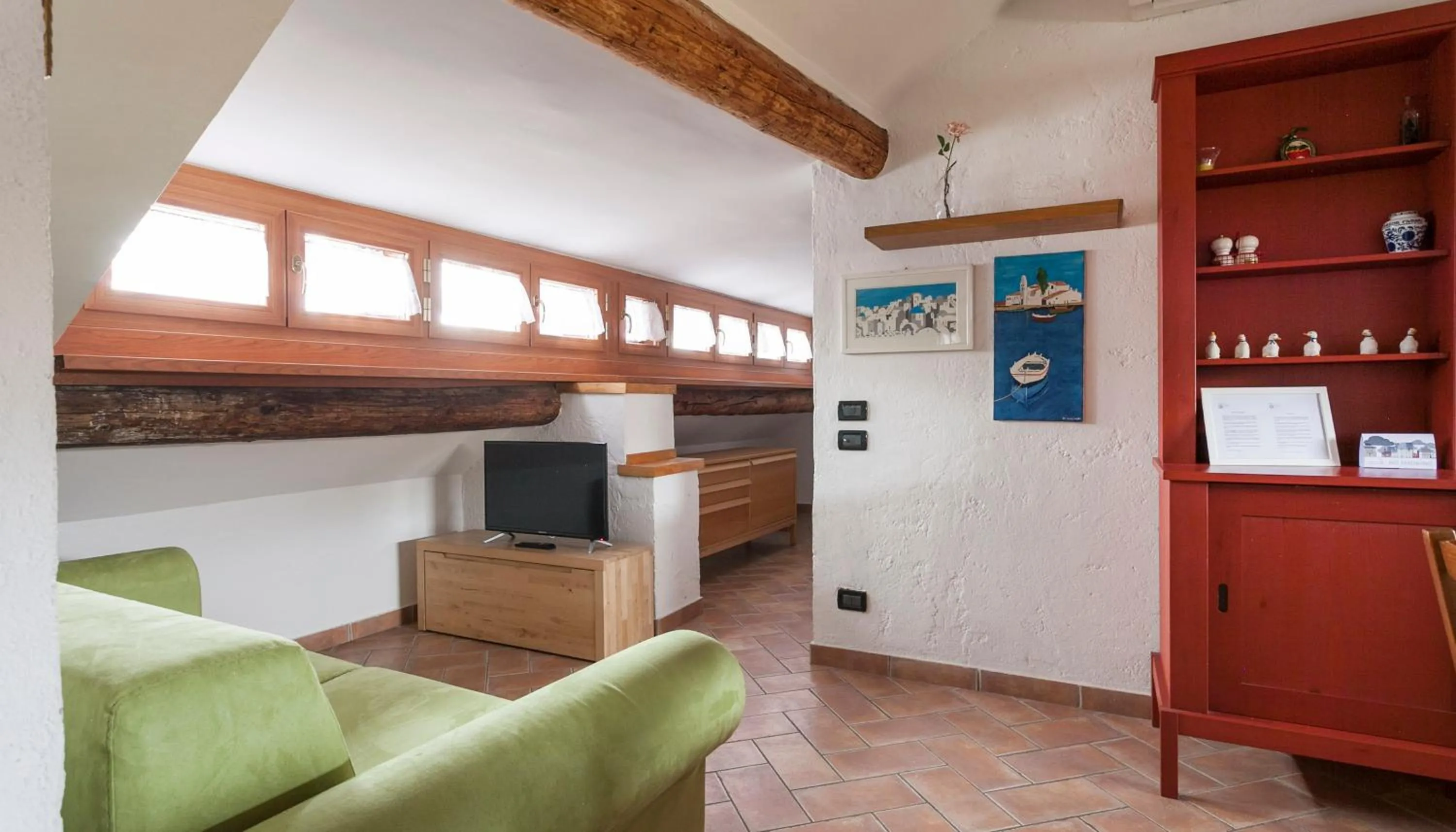 TV and multimedia in Italianway-Panfilo Castaldi 17