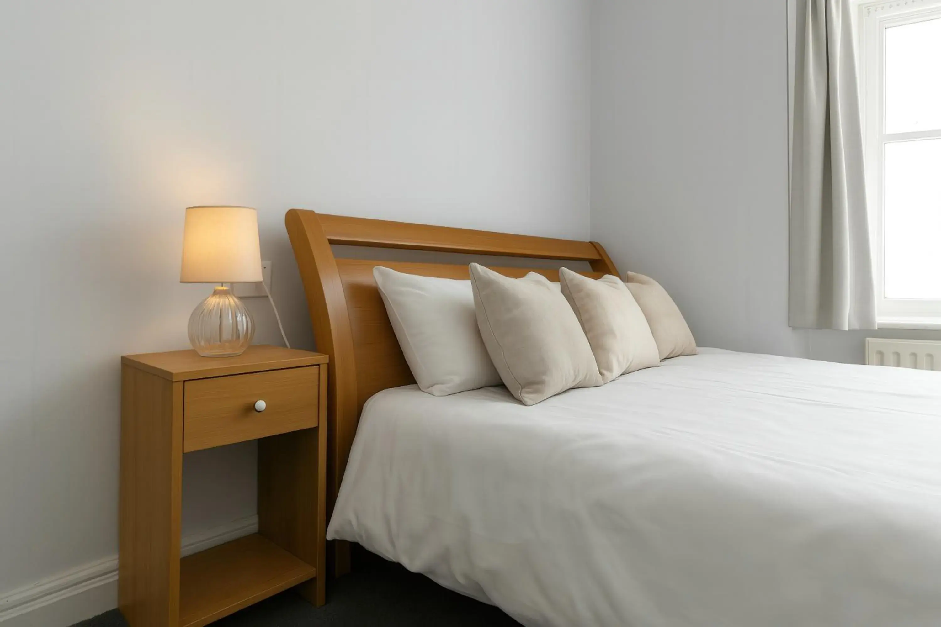 Bedroom, Bed in Shelford Lodge Bedroom, Bed in Shelford Lodge