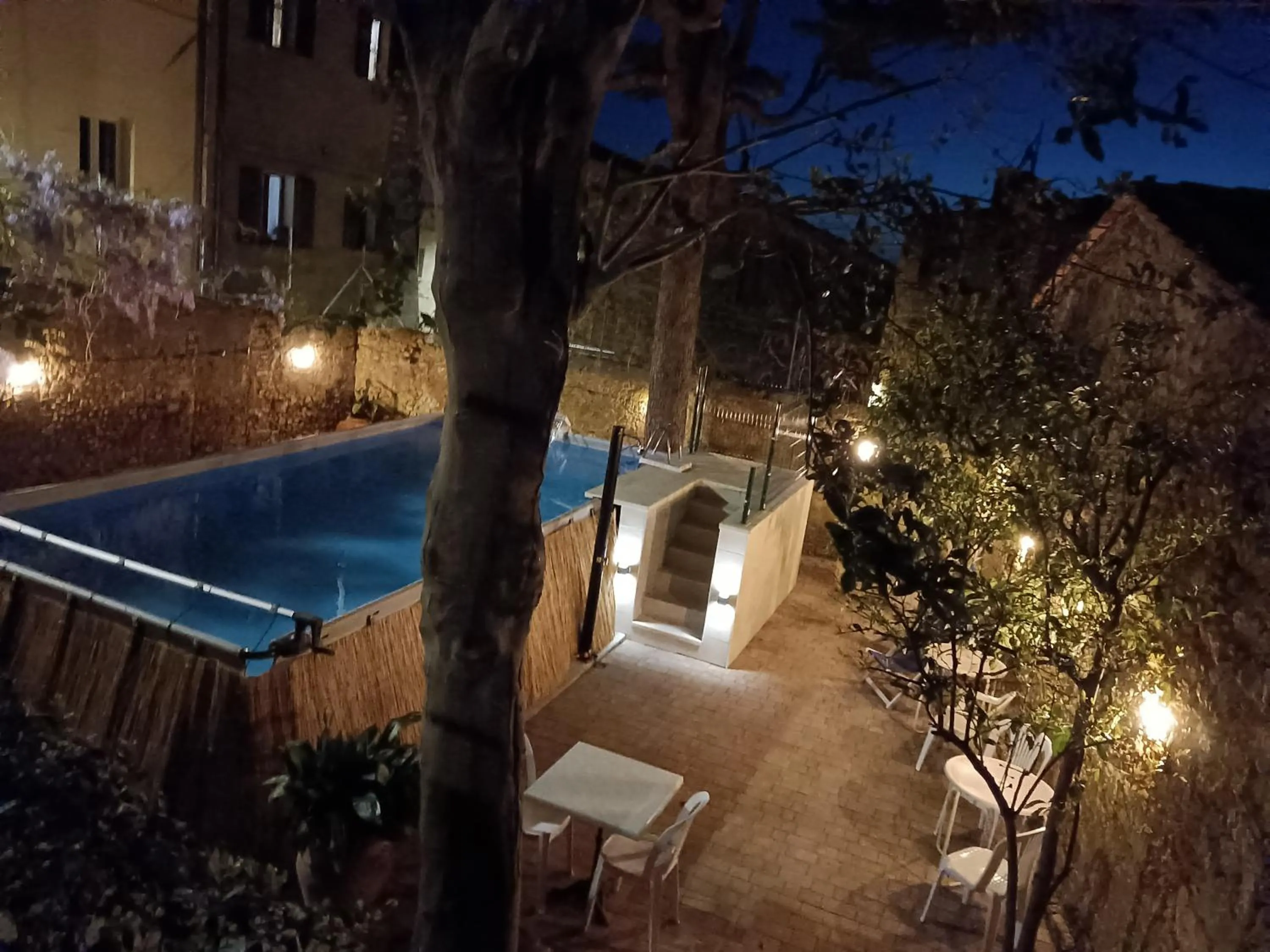 Swimming pool in Locanda Etrusca