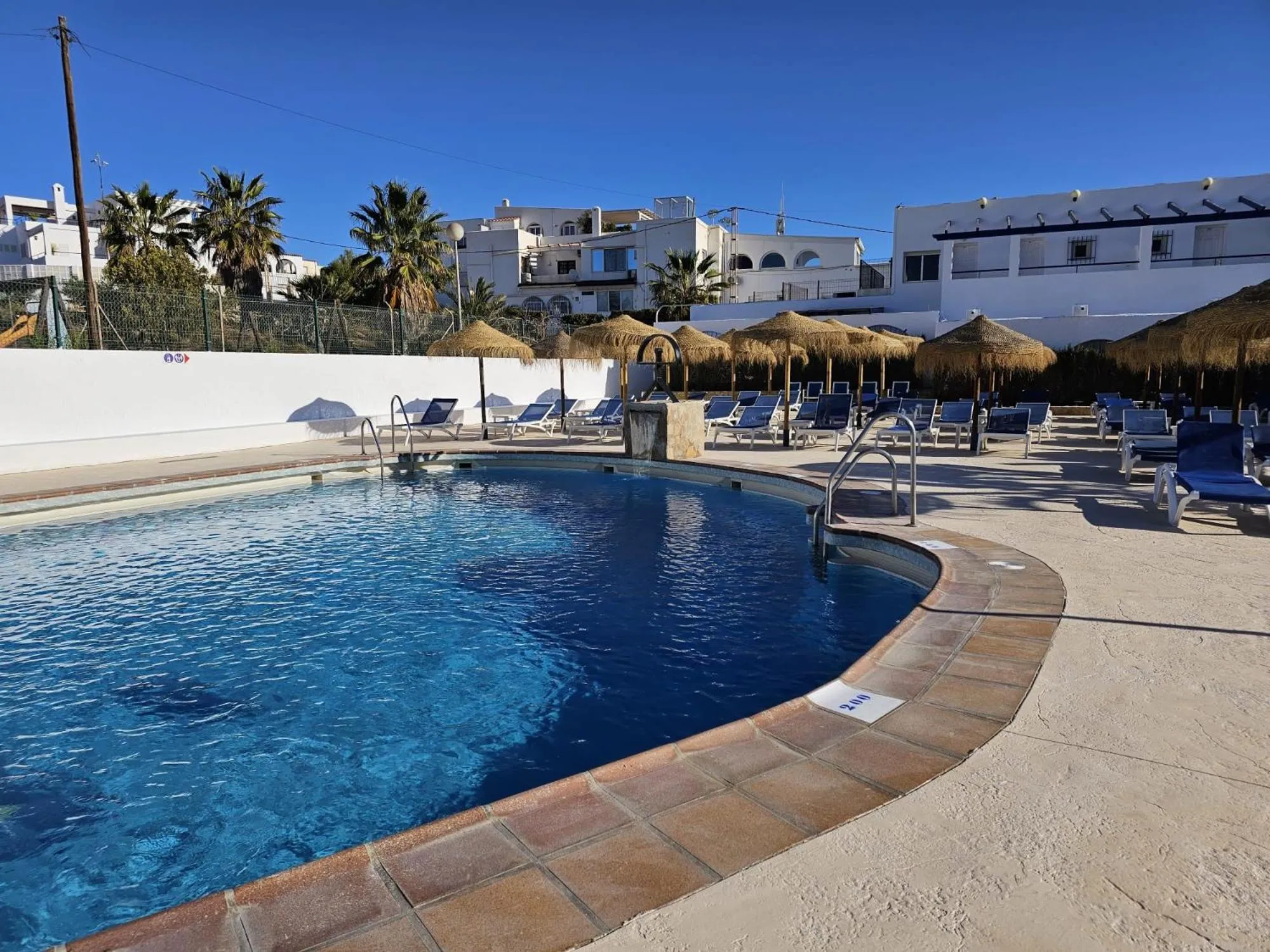 Swimming pool in Hotel Puntazo II