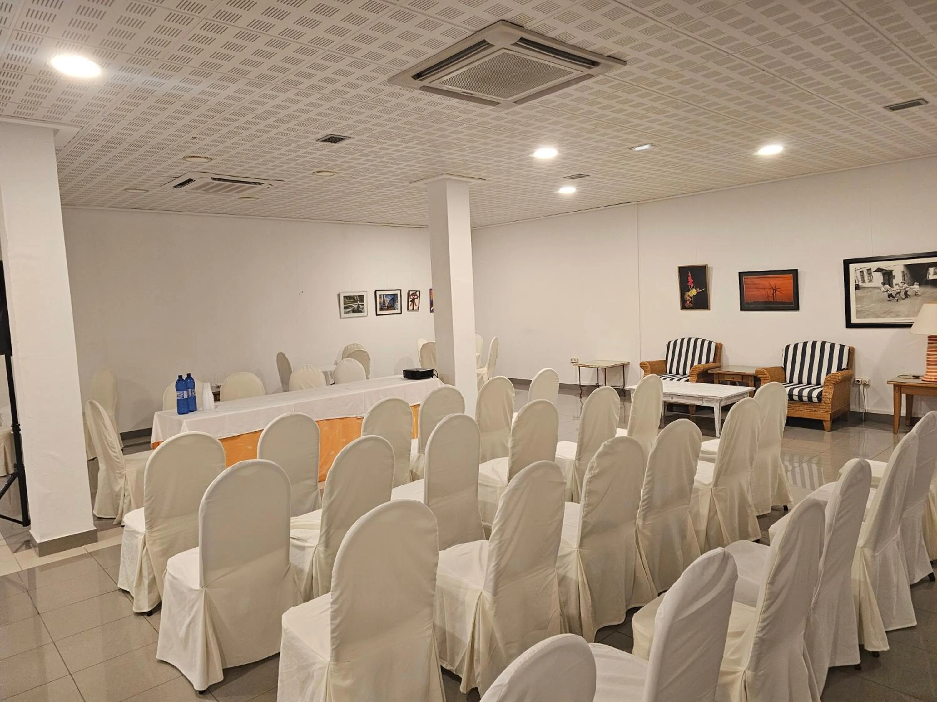 Meeting/conference room in Hotel Puntazo II